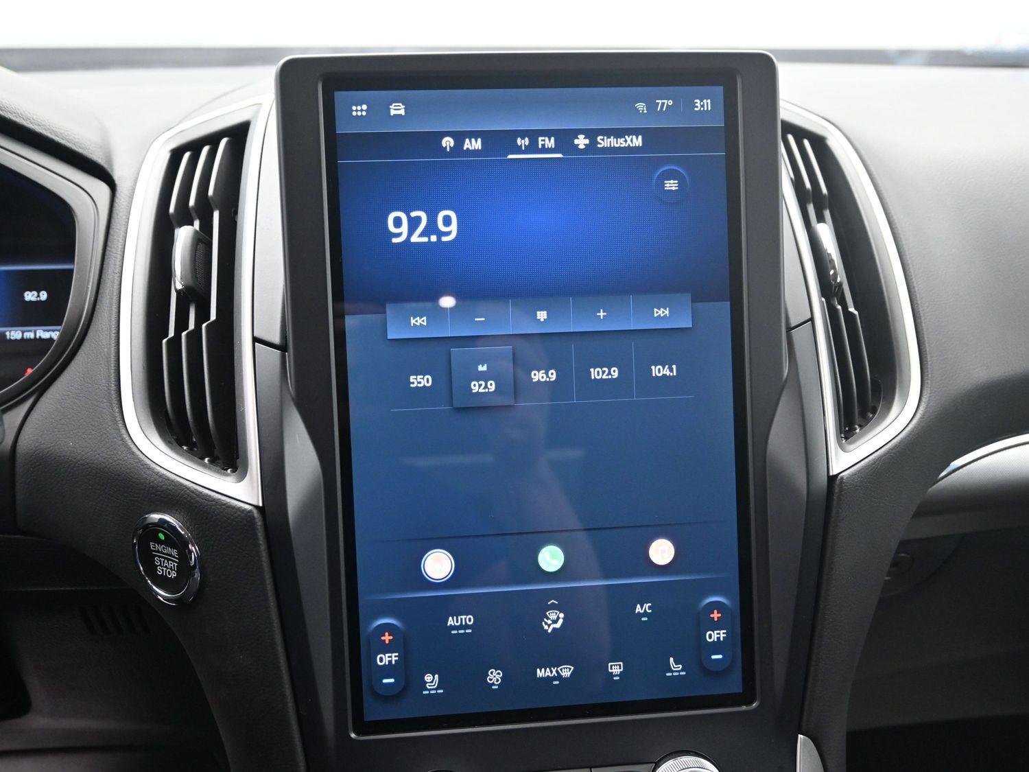 Used 2022 Rapid Red Metallic Tinted Clearcoat Ford SEL image 26