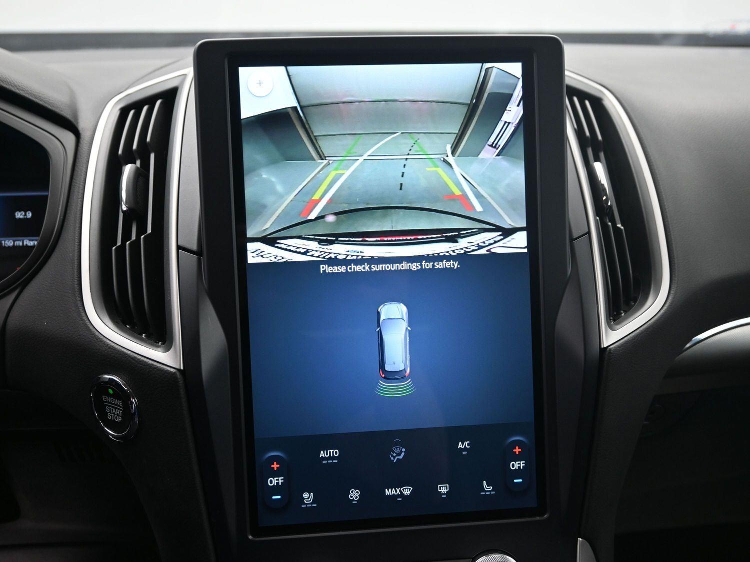 Used 2022 Rapid Red Metallic Tinted Clearcoat Ford SEL image 27