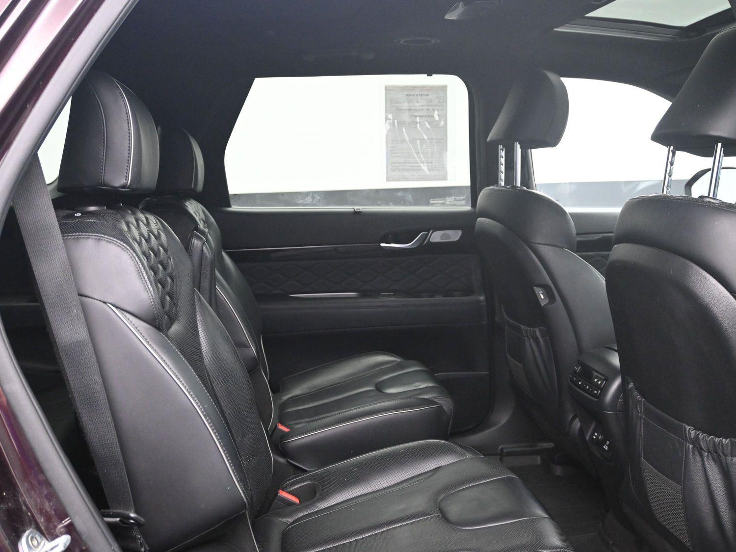 Used 2020 Sierra Burgundy Hyundai Limited image 12