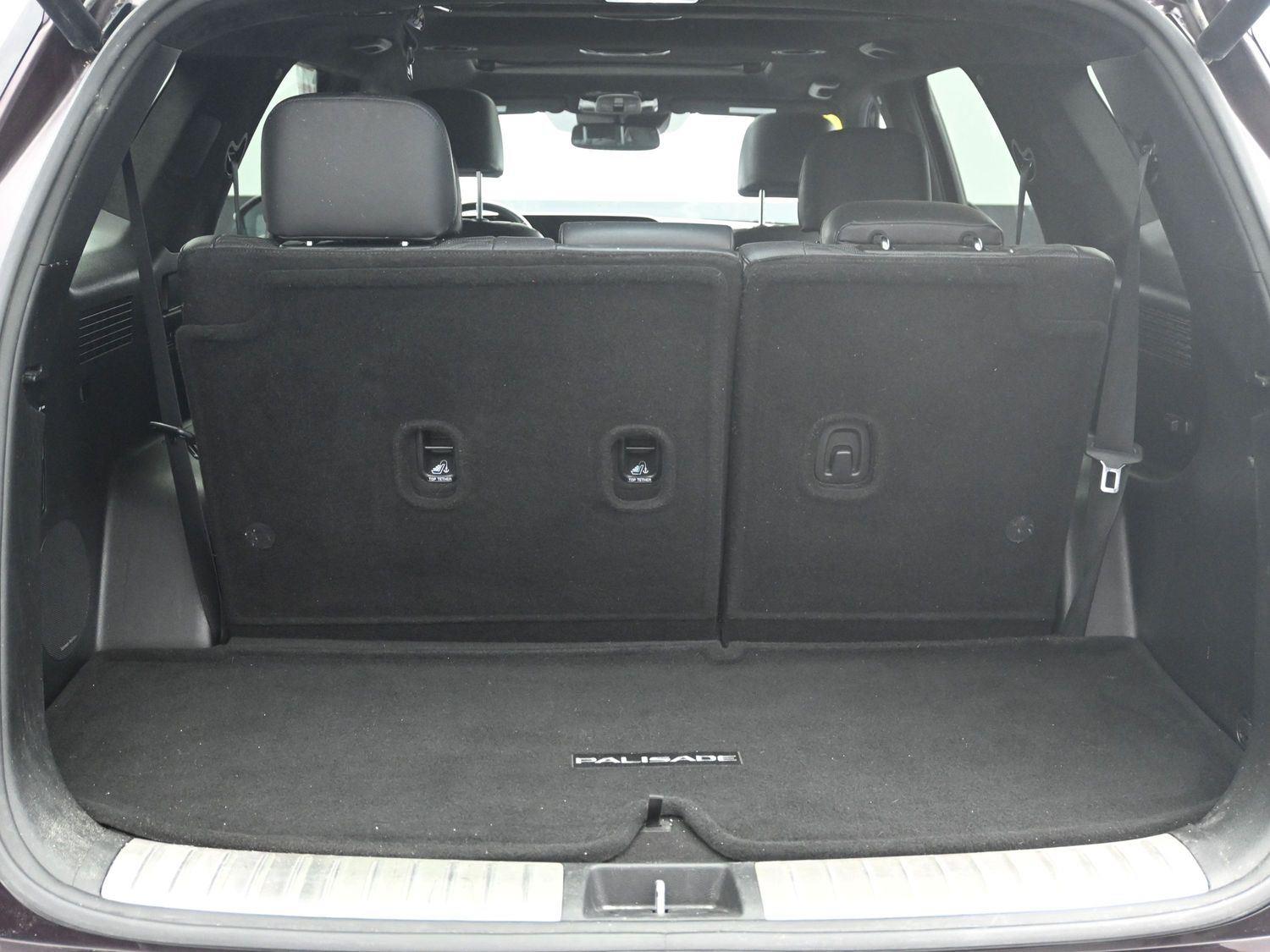 Used 2020 Sierra Burgundy Hyundai Limited image 17