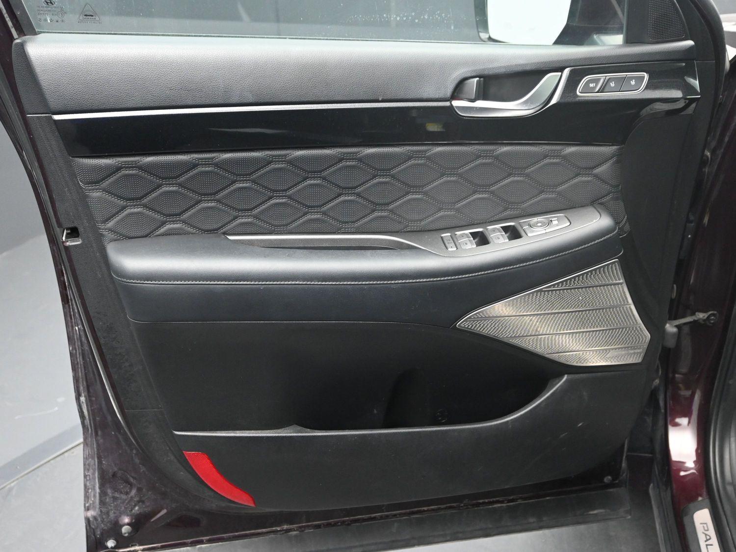 Used 2020 Sierra Burgundy Hyundai Limited image 20