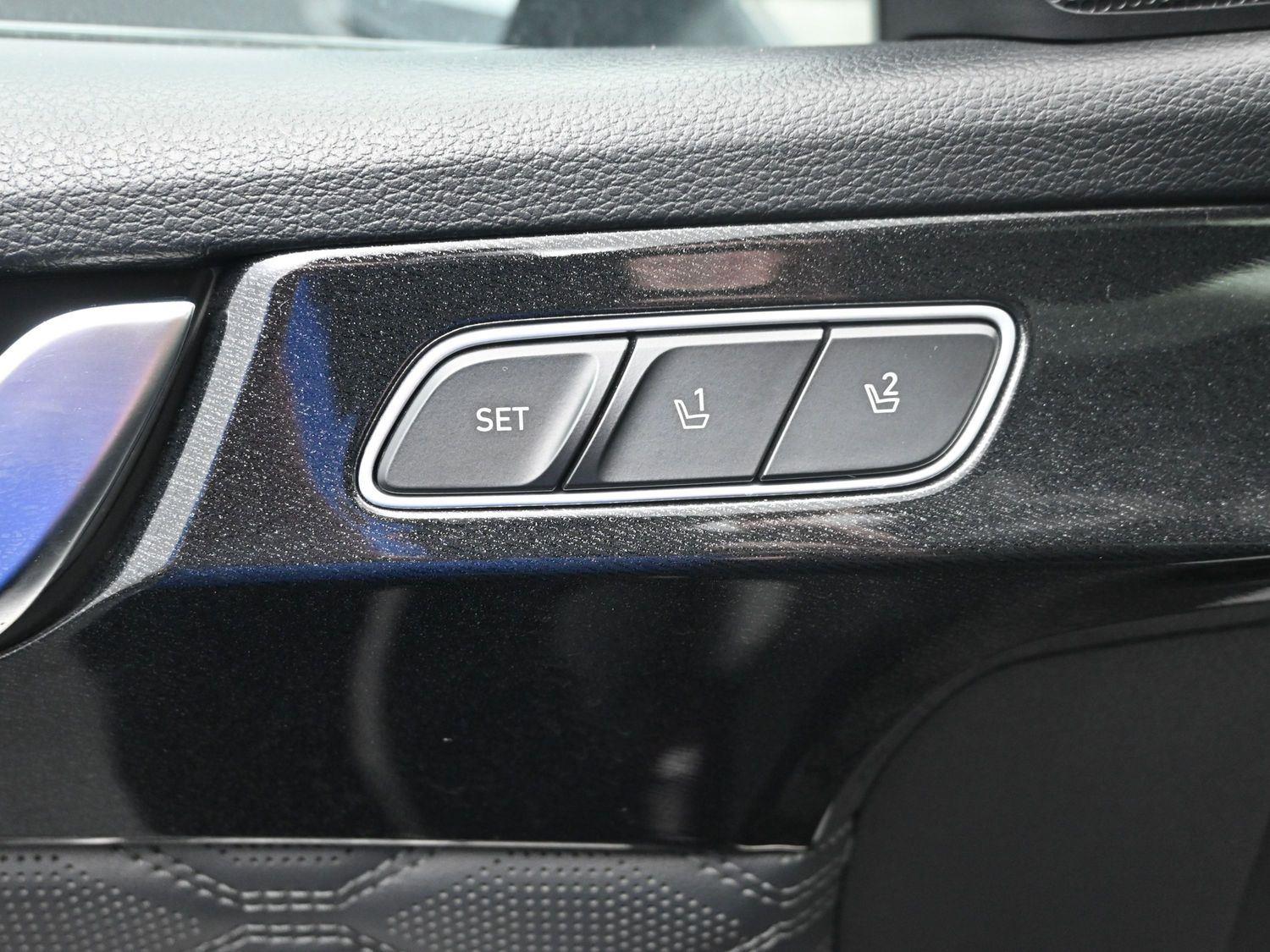 Used 2020 Sierra Burgundy Hyundai Limited image 21