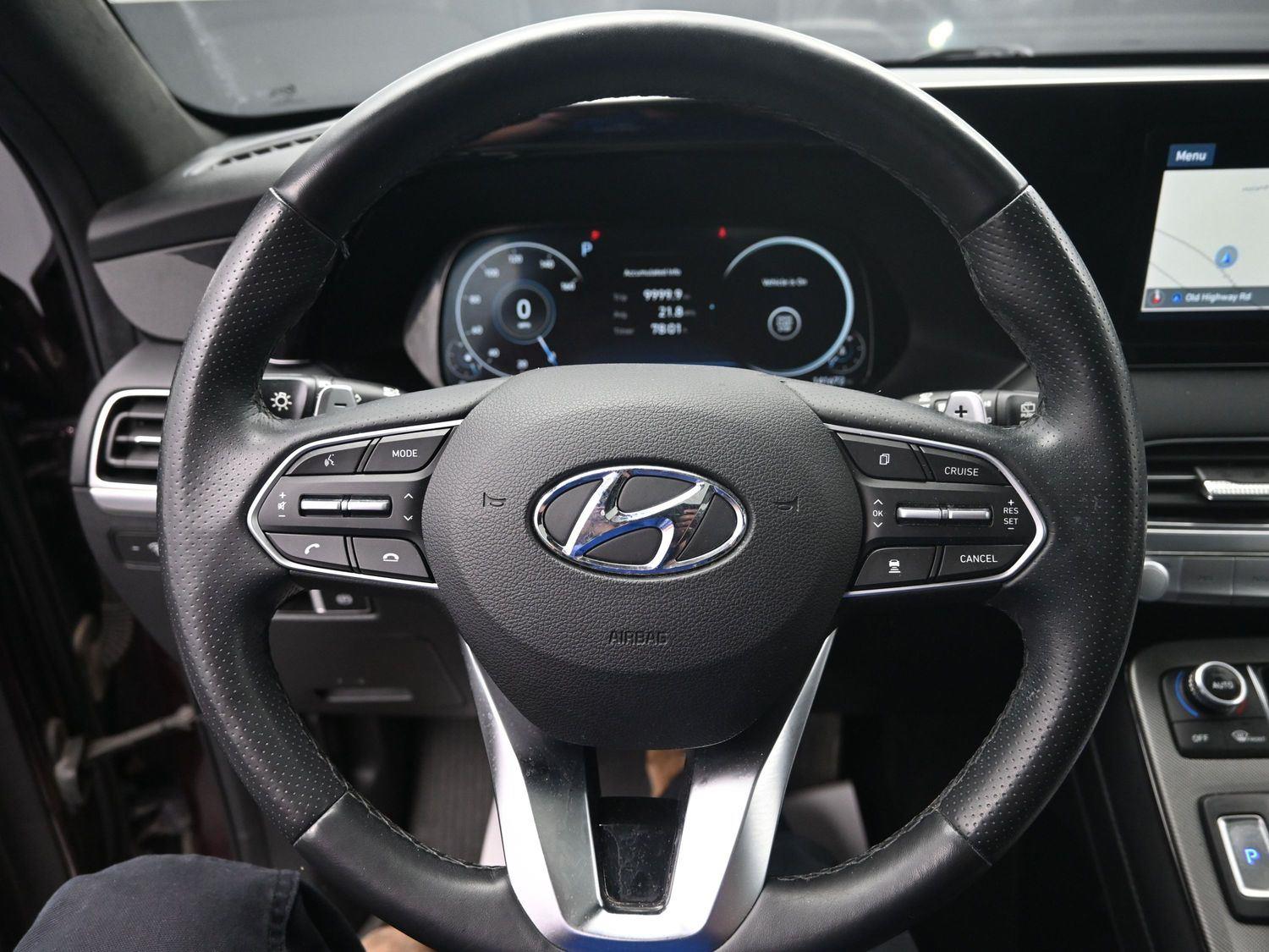 Used 2020 Sierra Burgundy Hyundai Limited image 24