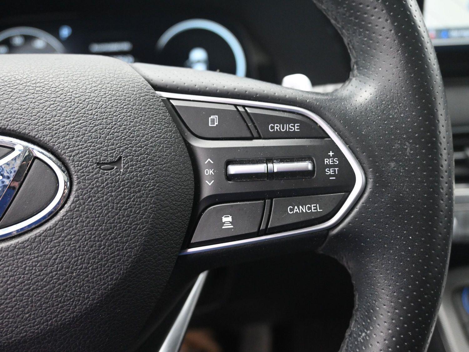 Used 2020 Sierra Burgundy Hyundai Limited image 26