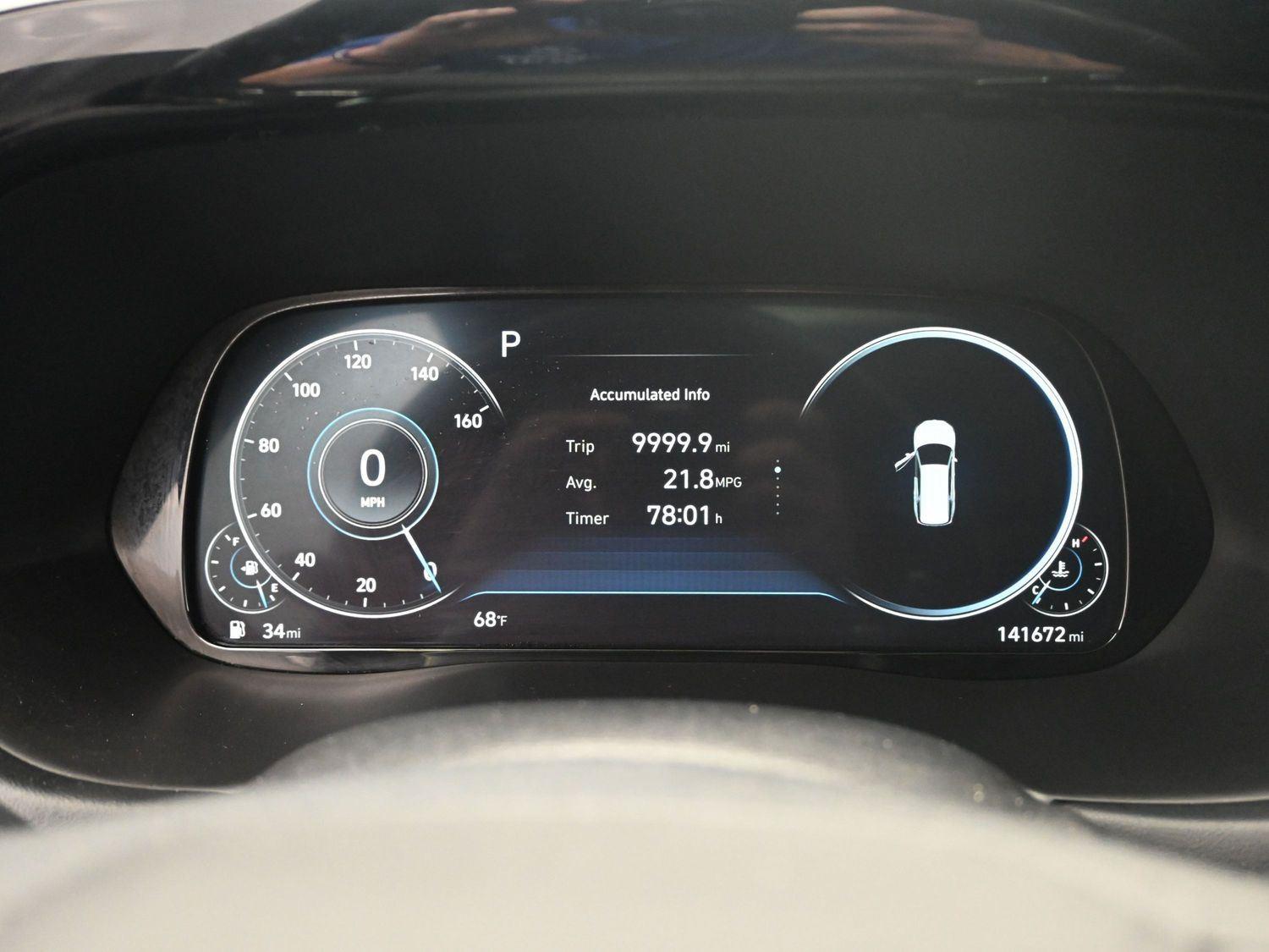 Used 2020 Sierra Burgundy Hyundai Limited image 27