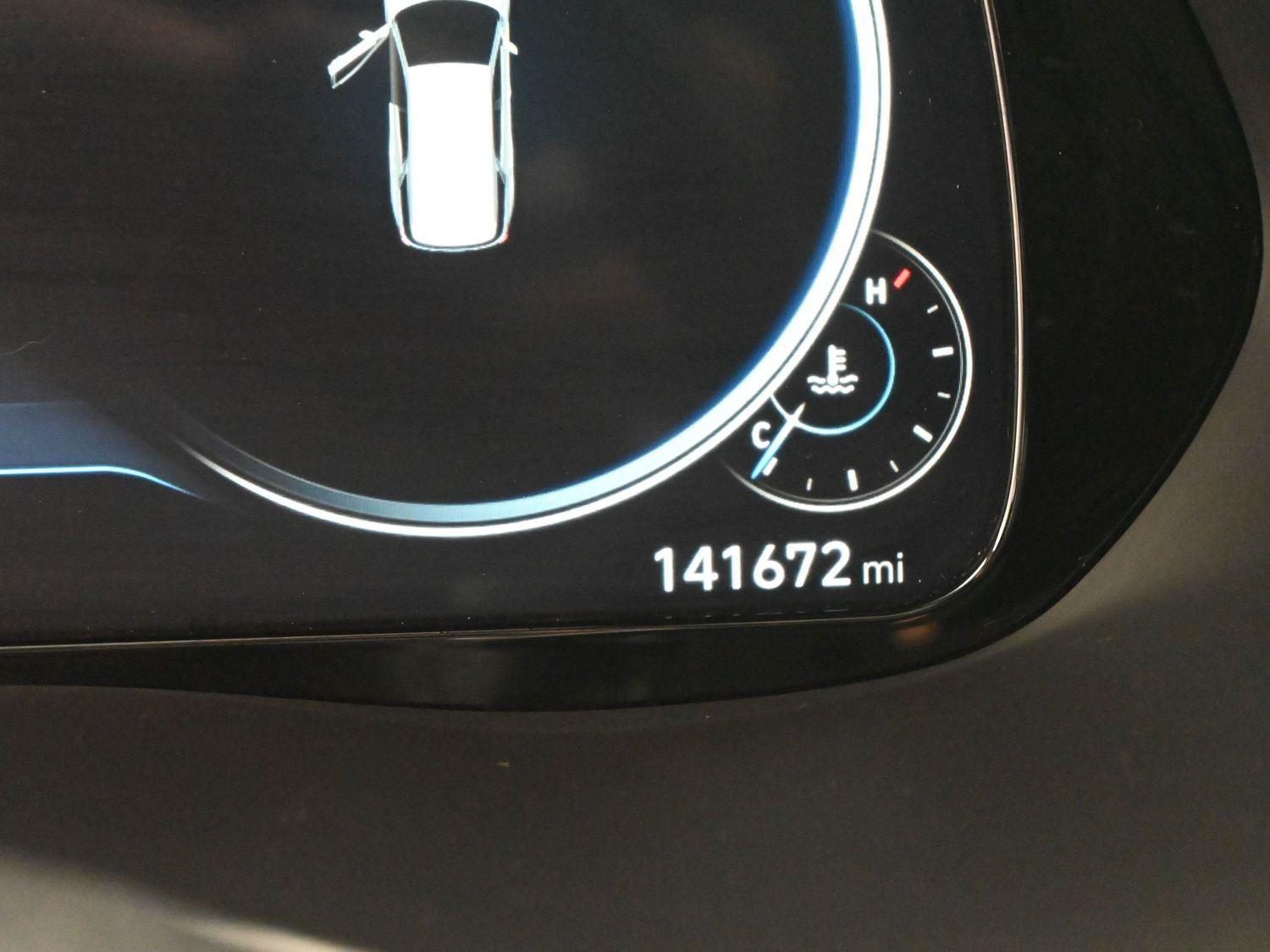 Used 2020 Sierra Burgundy Hyundai Limited image 28