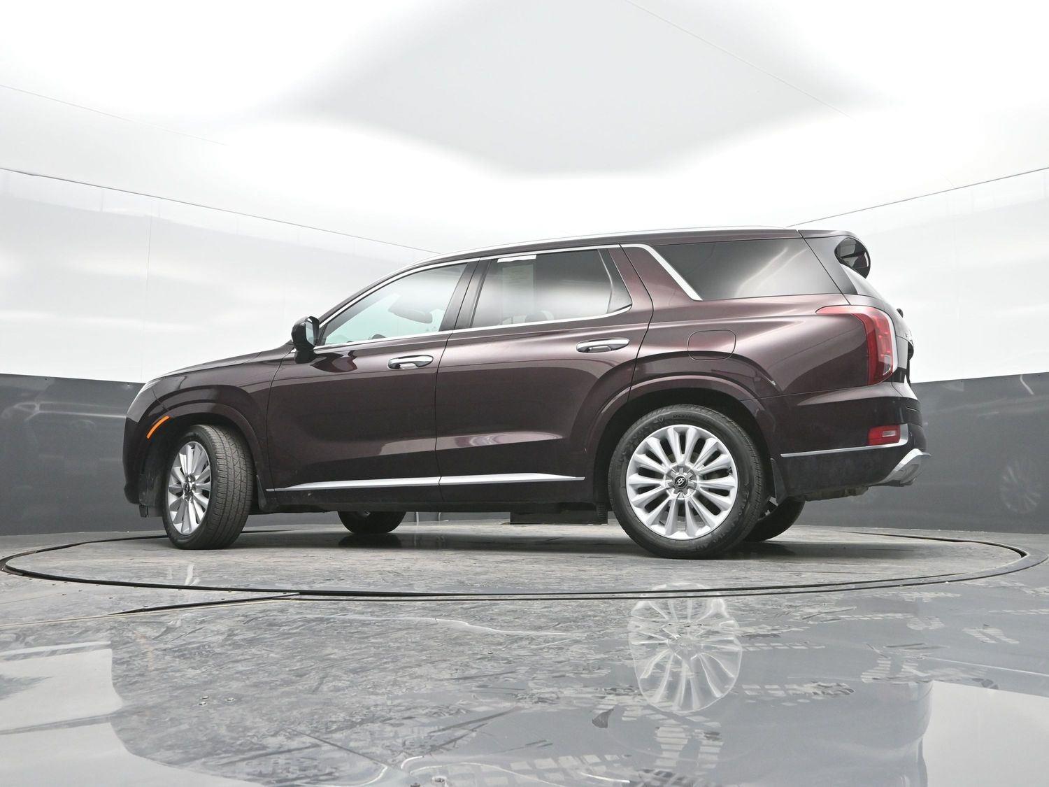 Used 2020 Sierra Burgundy Hyundai Limited image 35