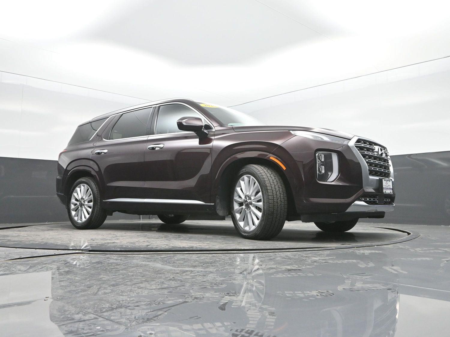 Used 2020 Sierra Burgundy Hyundai Limited image 37