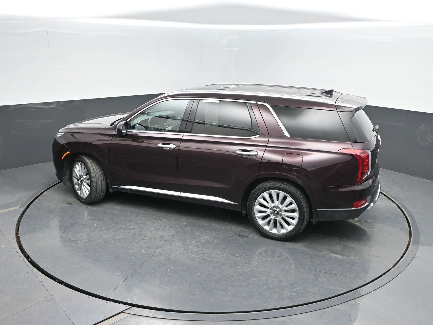 Used 2020 Sierra Burgundy Hyundai Limited image 39