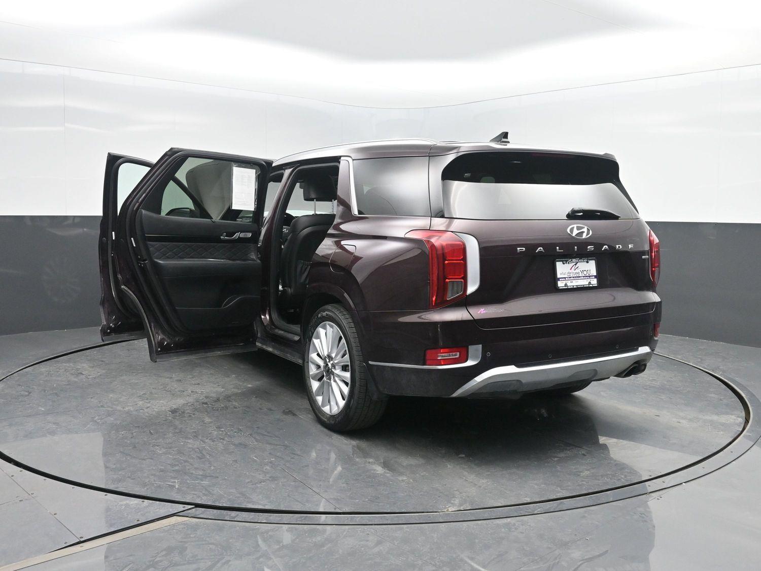 Used 2020 Sierra Burgundy Hyundai Limited image 48