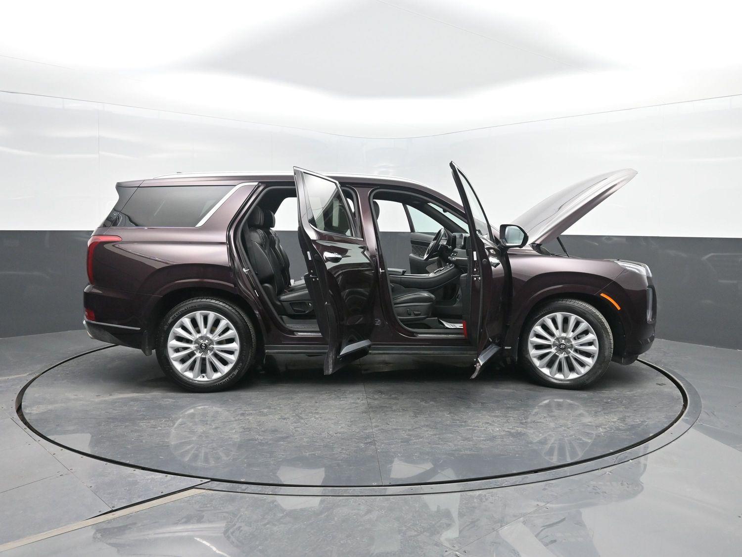 Used 2020 Sierra Burgundy Hyundai Limited image 49