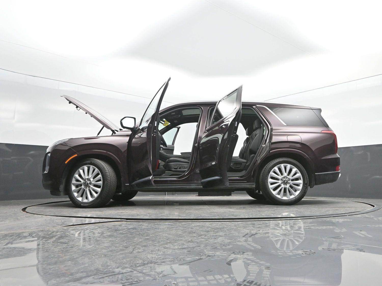 Used 2020 Sierra Burgundy Hyundai Limited image 52