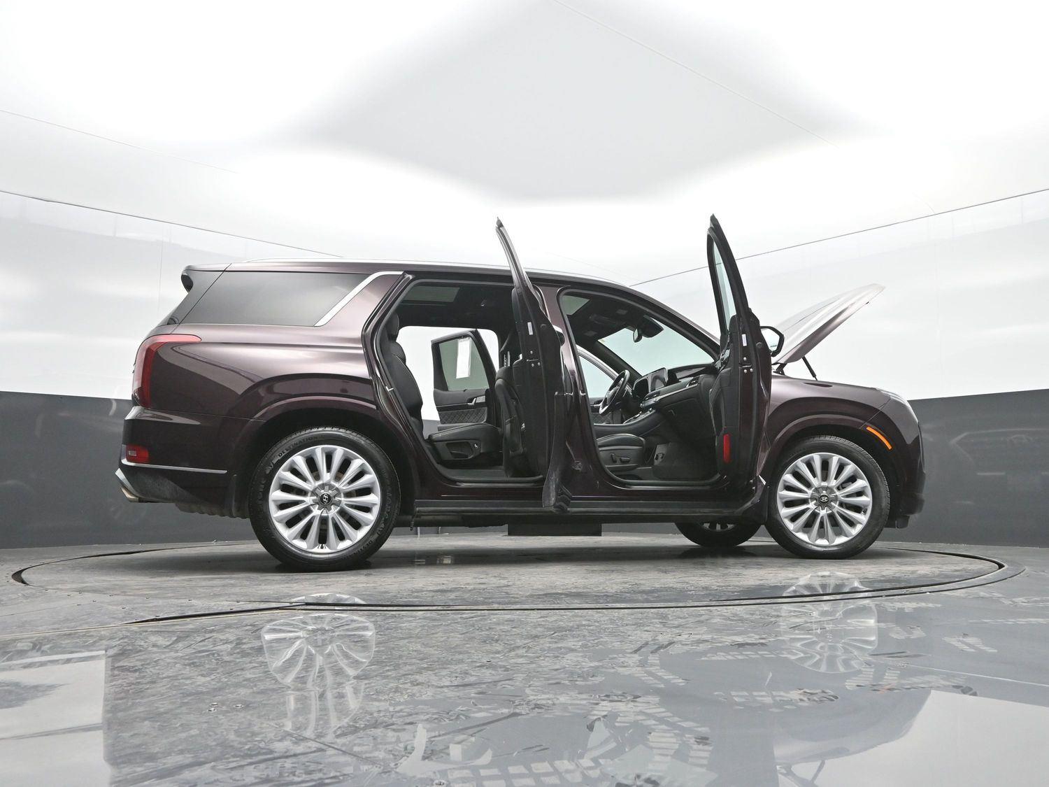 Used 2020 Sierra Burgundy Hyundai Limited image 53