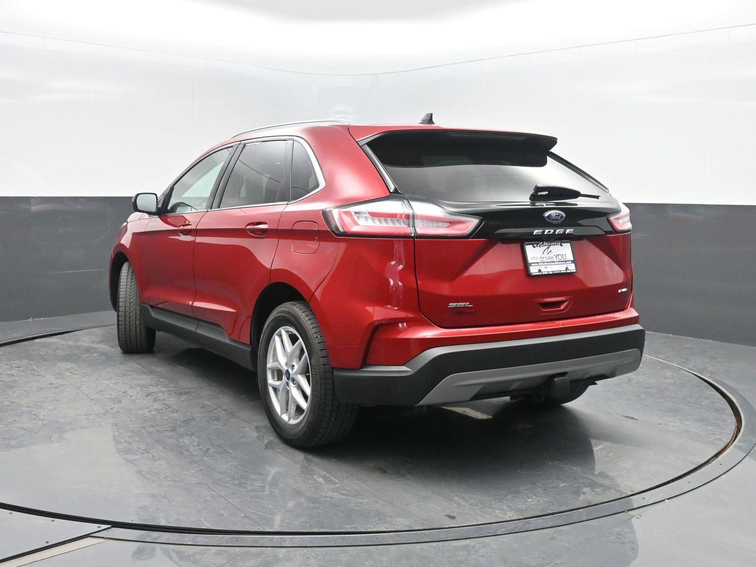 Used 2022 Rapid Red Metallic Tinted Clearcoat Ford SEL image 43