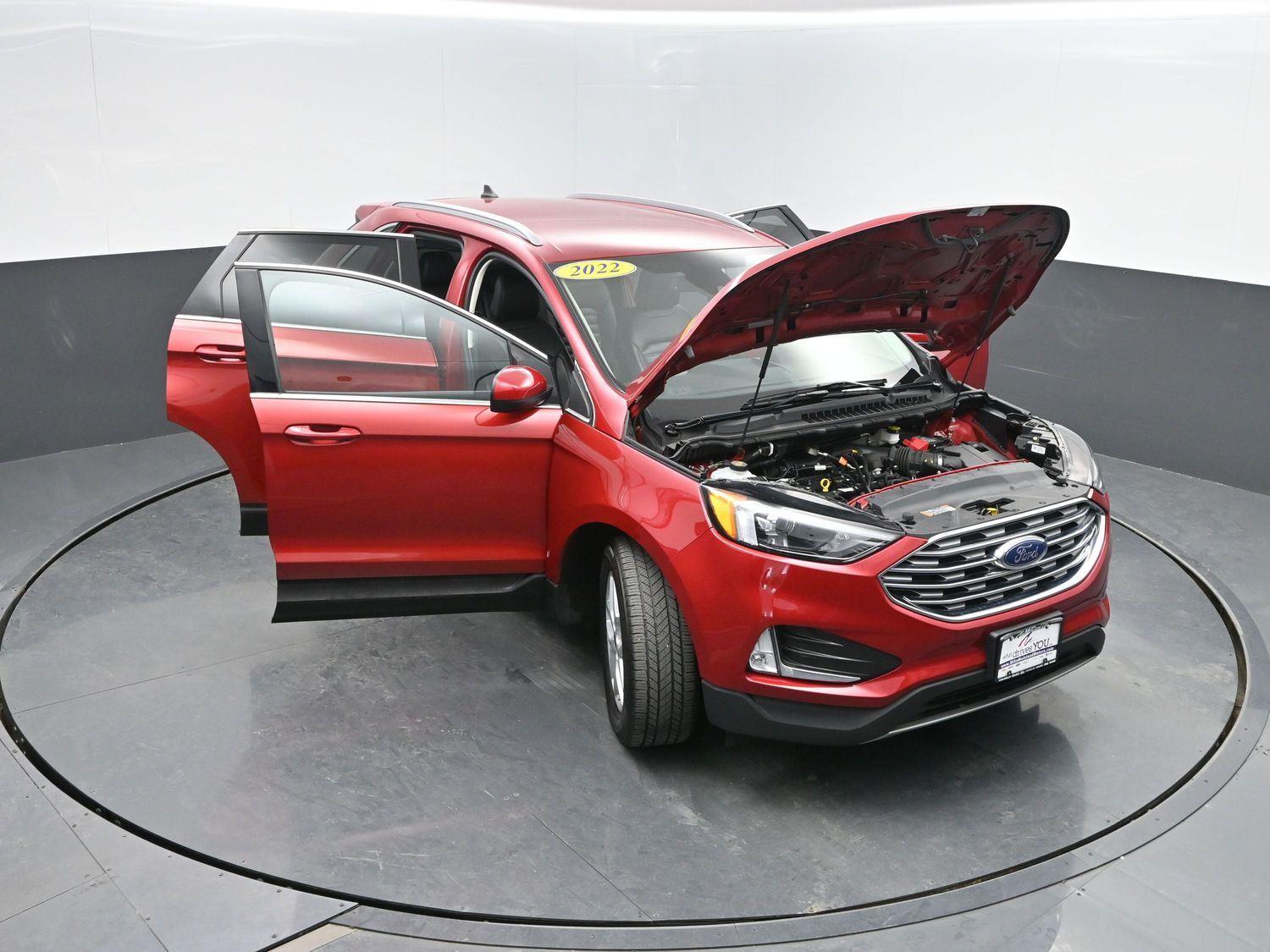 Used 2022 Rapid Red Metallic Tinted Clearcoat Ford SEL image 45