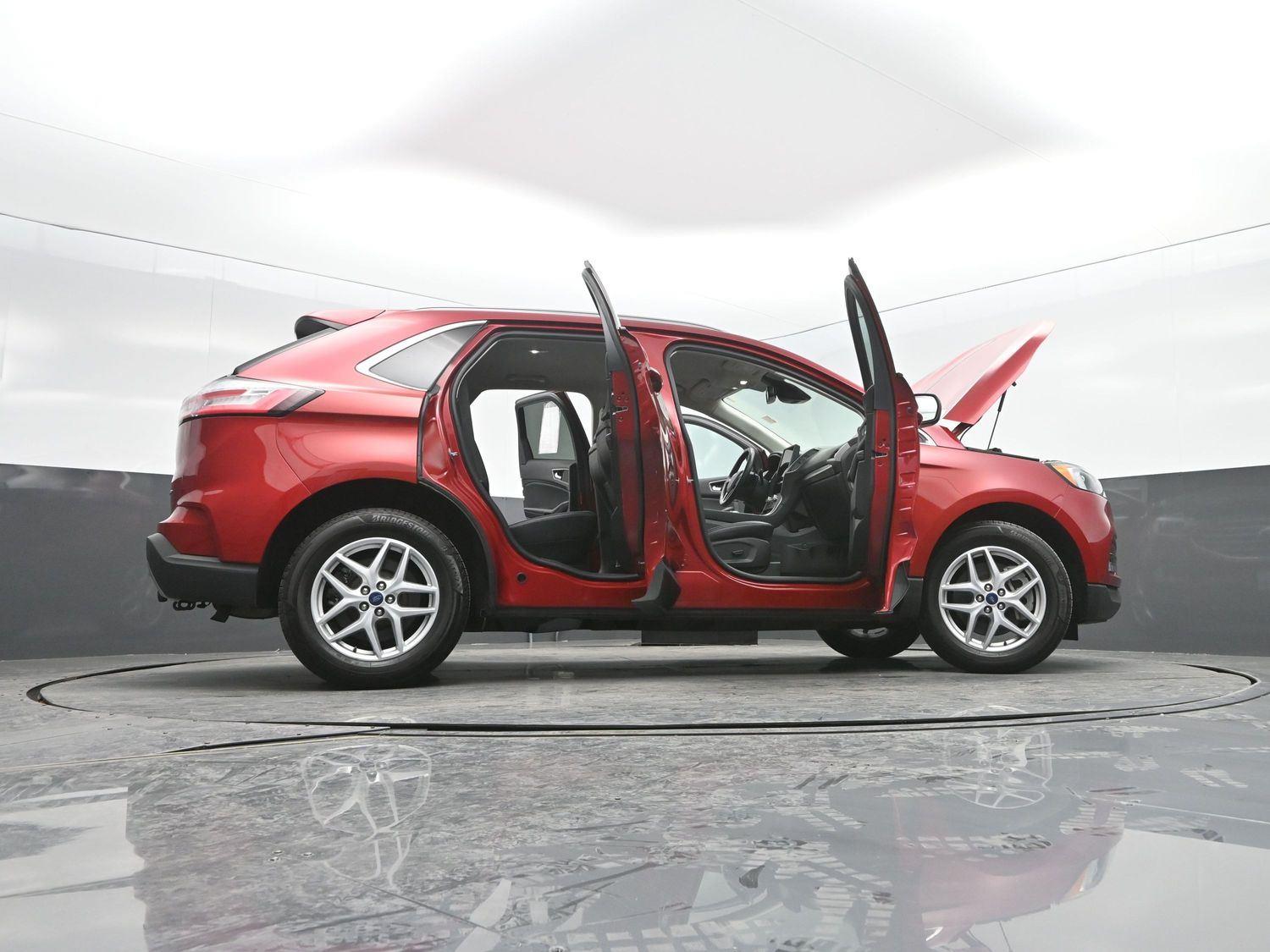 Used 2022 Rapid Red Metallic Tinted Clearcoat Ford SEL image 51