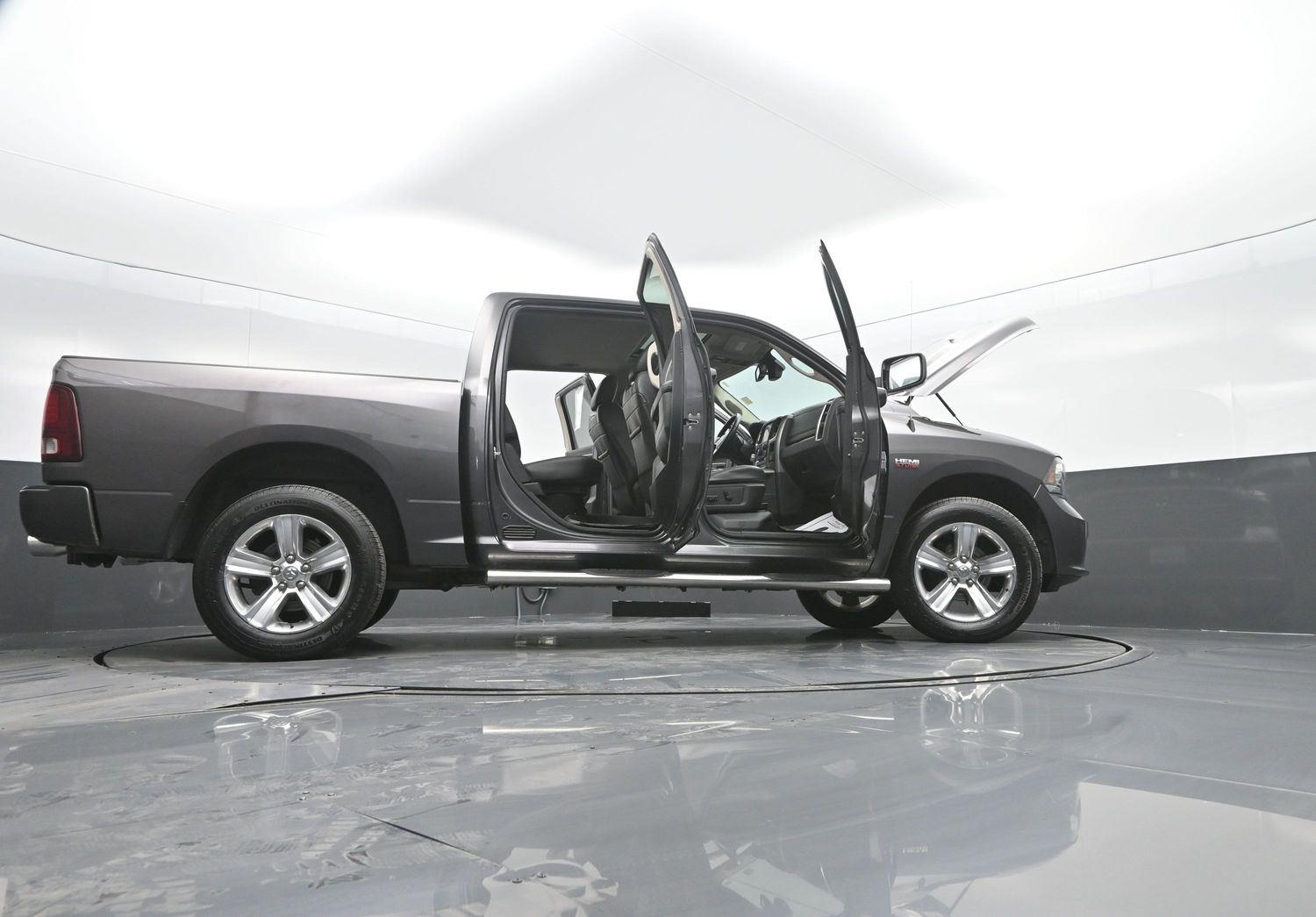 Used 2015 Granite Crystal Metallic Clearcoat Ram Sport image 51