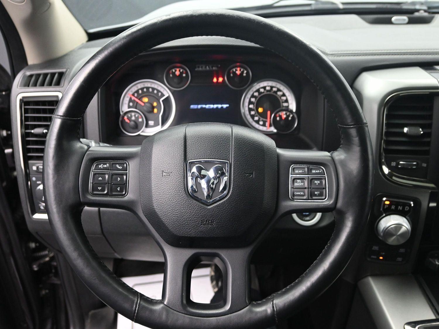 Used 2015 Granite Crystal Metallic Clearcoat Ram Sport image 21