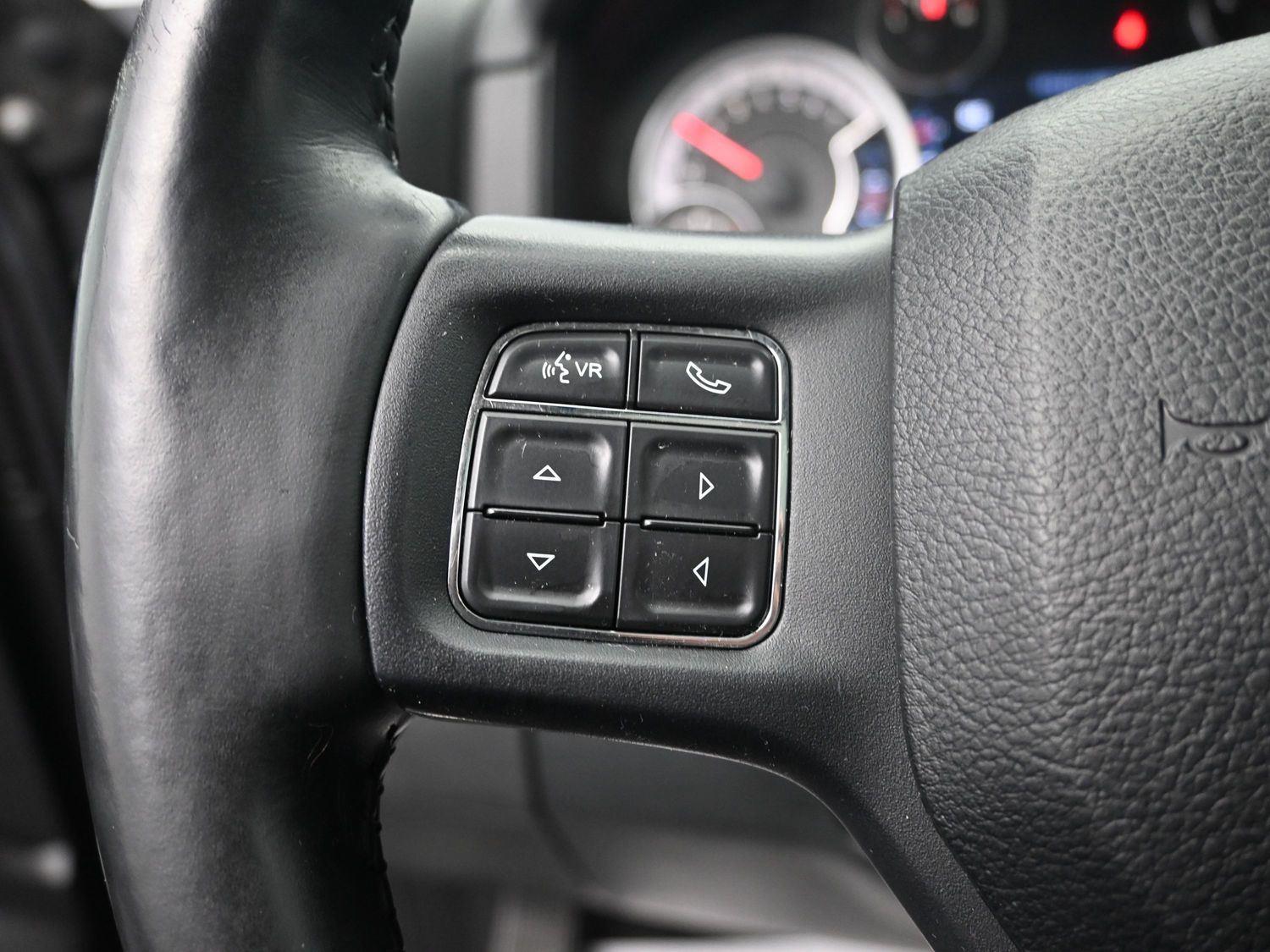 Used 2015 Granite Crystal Metallic Clearcoat Ram Sport image 22