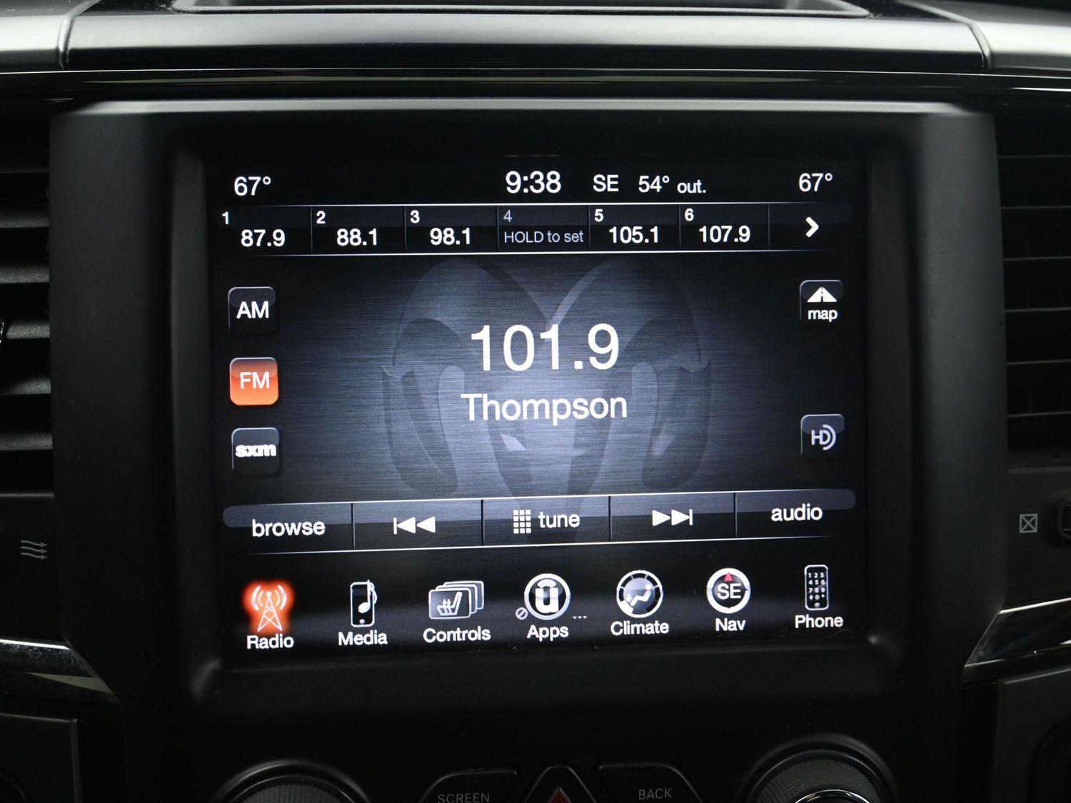 Used 2015 Granite Crystal Metallic Clearcoat Ram Sport image 26