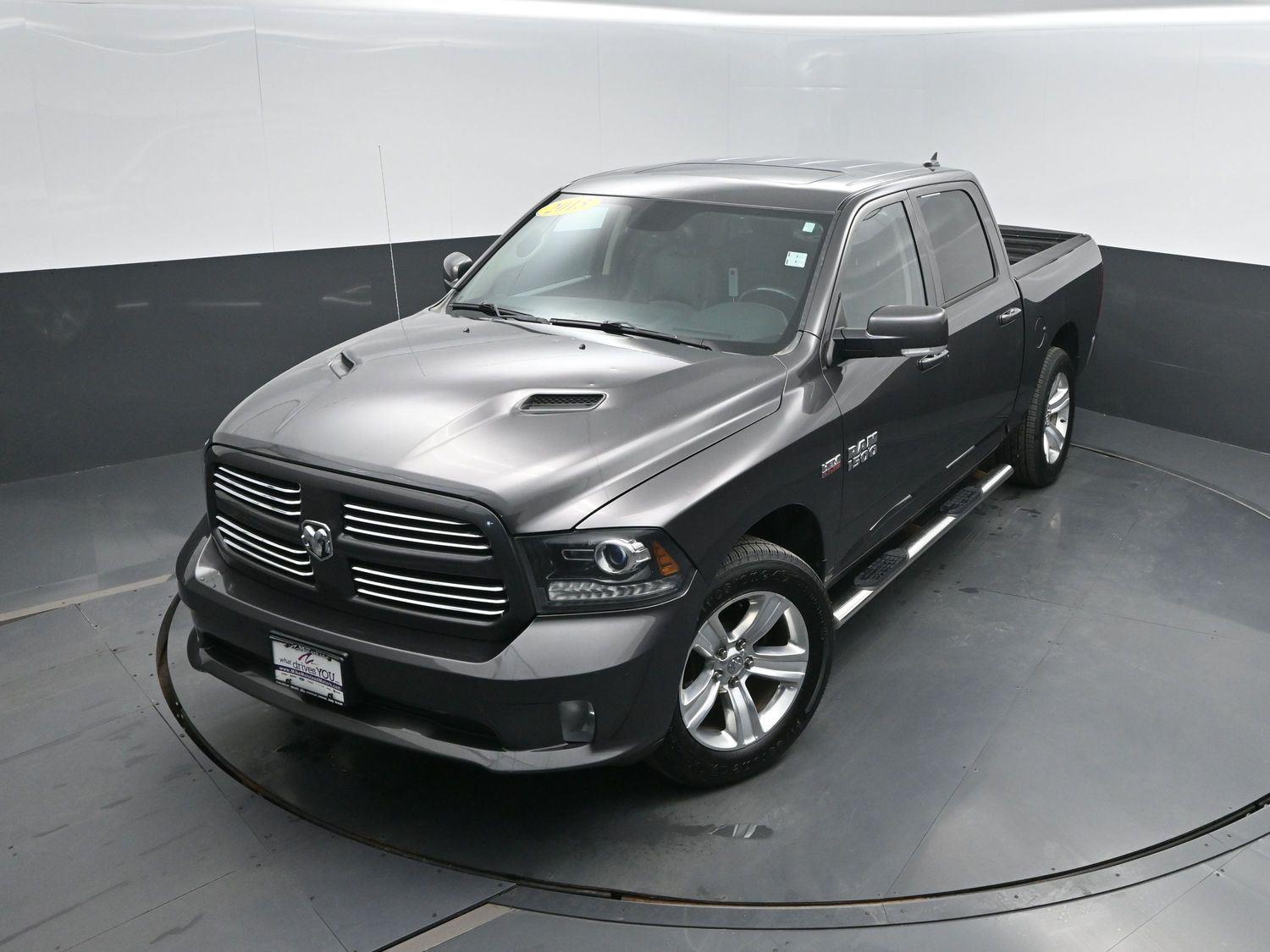 Used 2015 Granite Crystal Metallic Clearcoat Ram Sport image 36