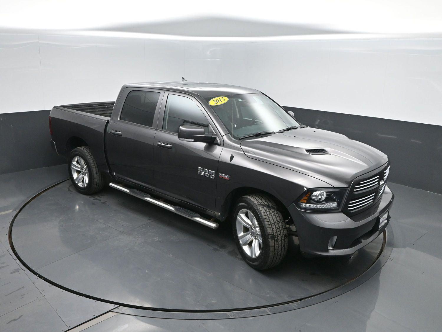 Used 2015 Granite Crystal Metallic Clearcoat Ram Sport image 39