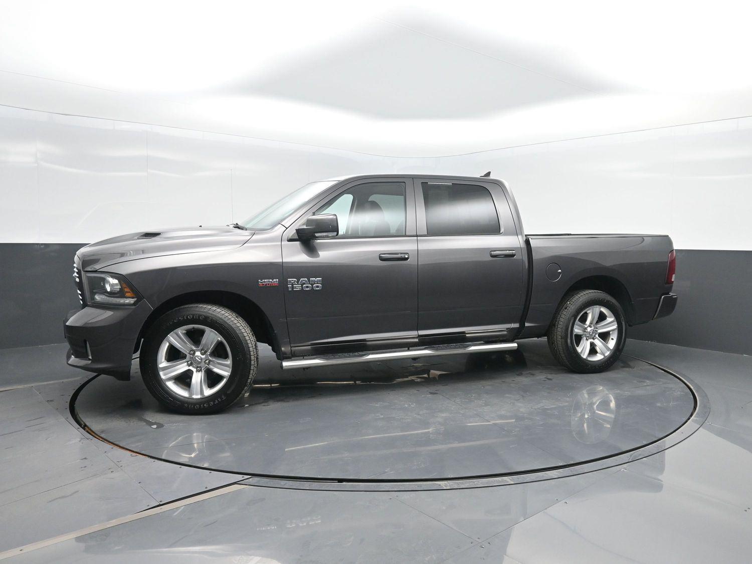 Used 2015 Granite Crystal Metallic Clearcoat Ram Sport image 41