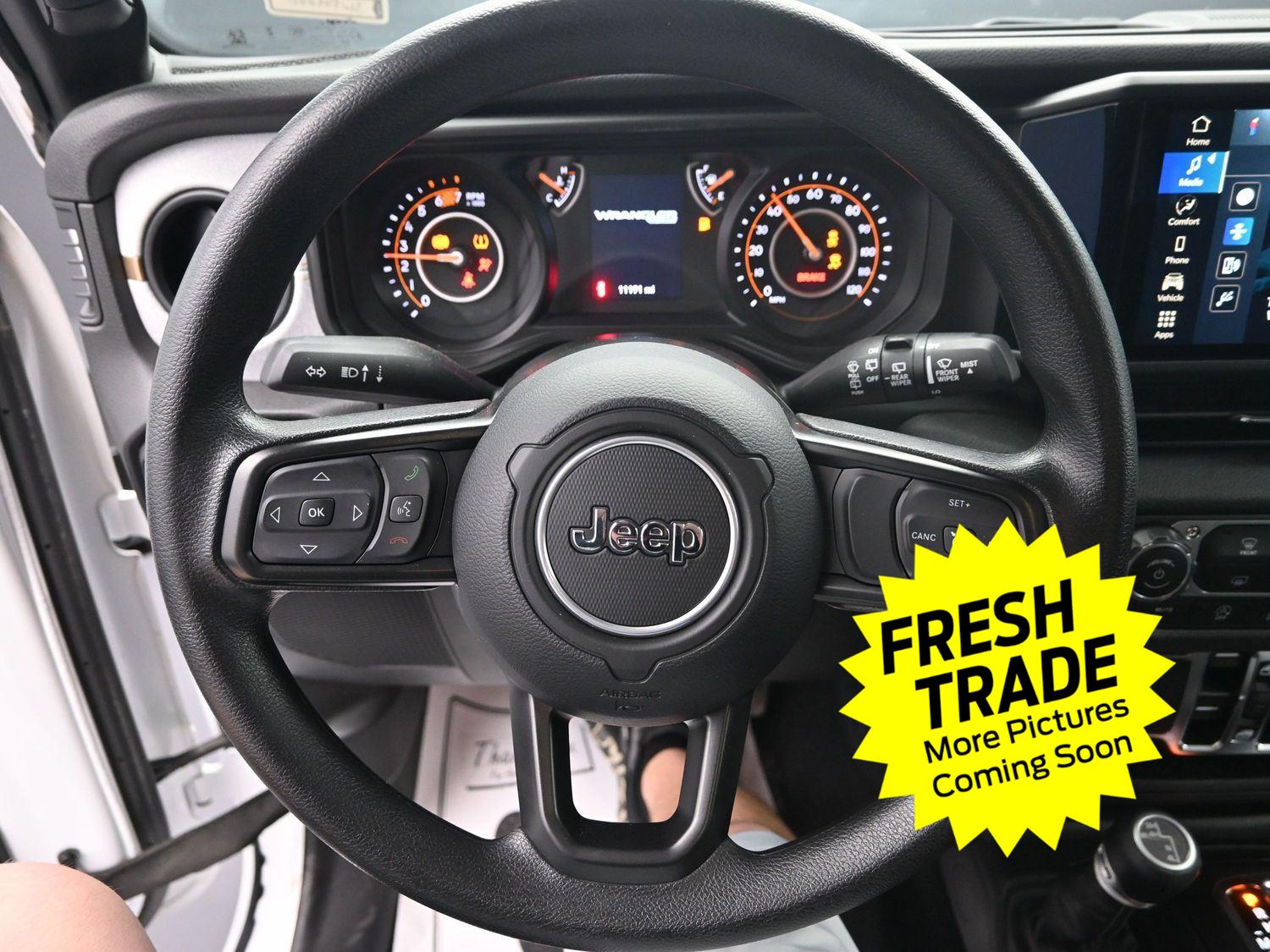 Used 2025 Bright White Clearcoat Jeep Sport image 18