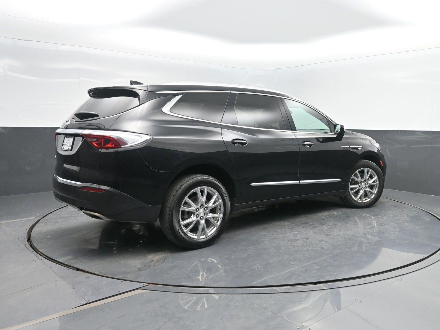 Used 2022 Ebony Twilight Metallic Buick Premium image 2