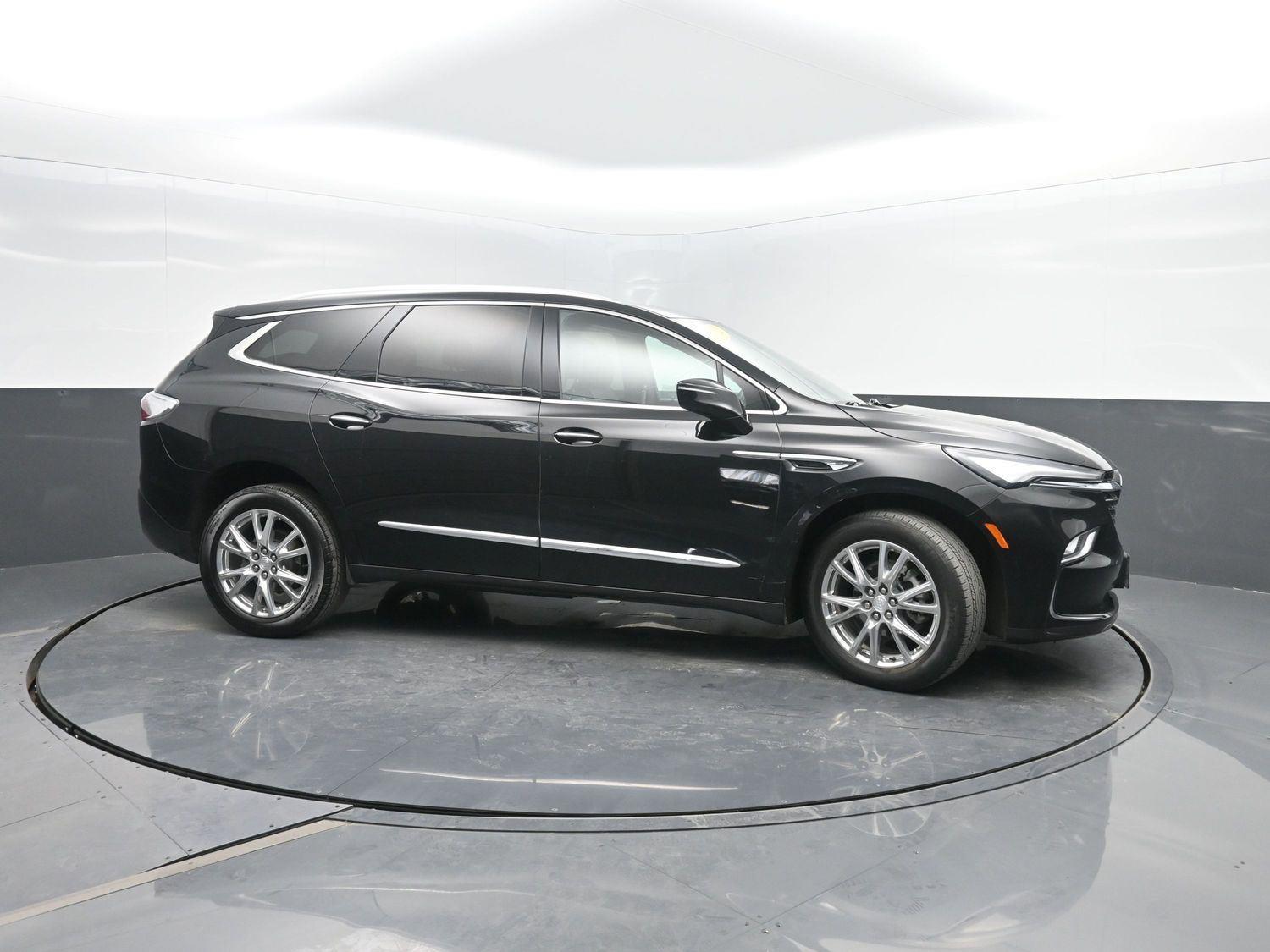 Used 2022 Ebony Twilight Metallic Buick Premium image 3