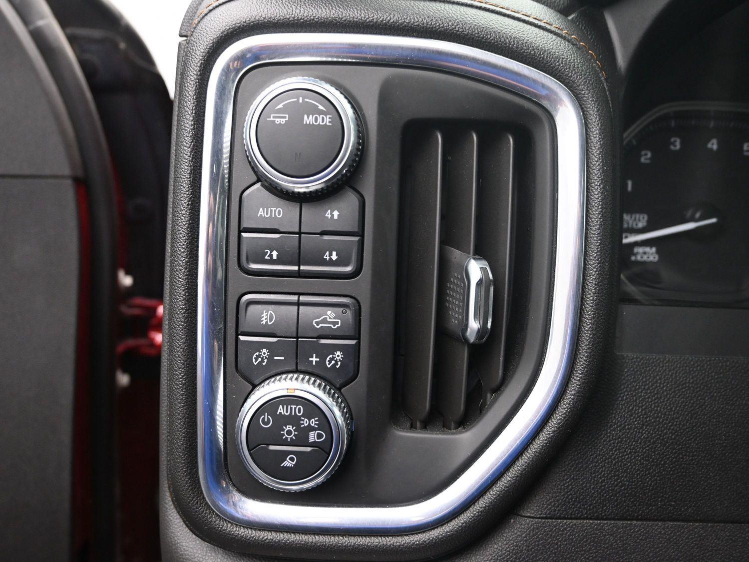 Used 2021 Cayenne Red Tintcoat GMC AT4 image 27