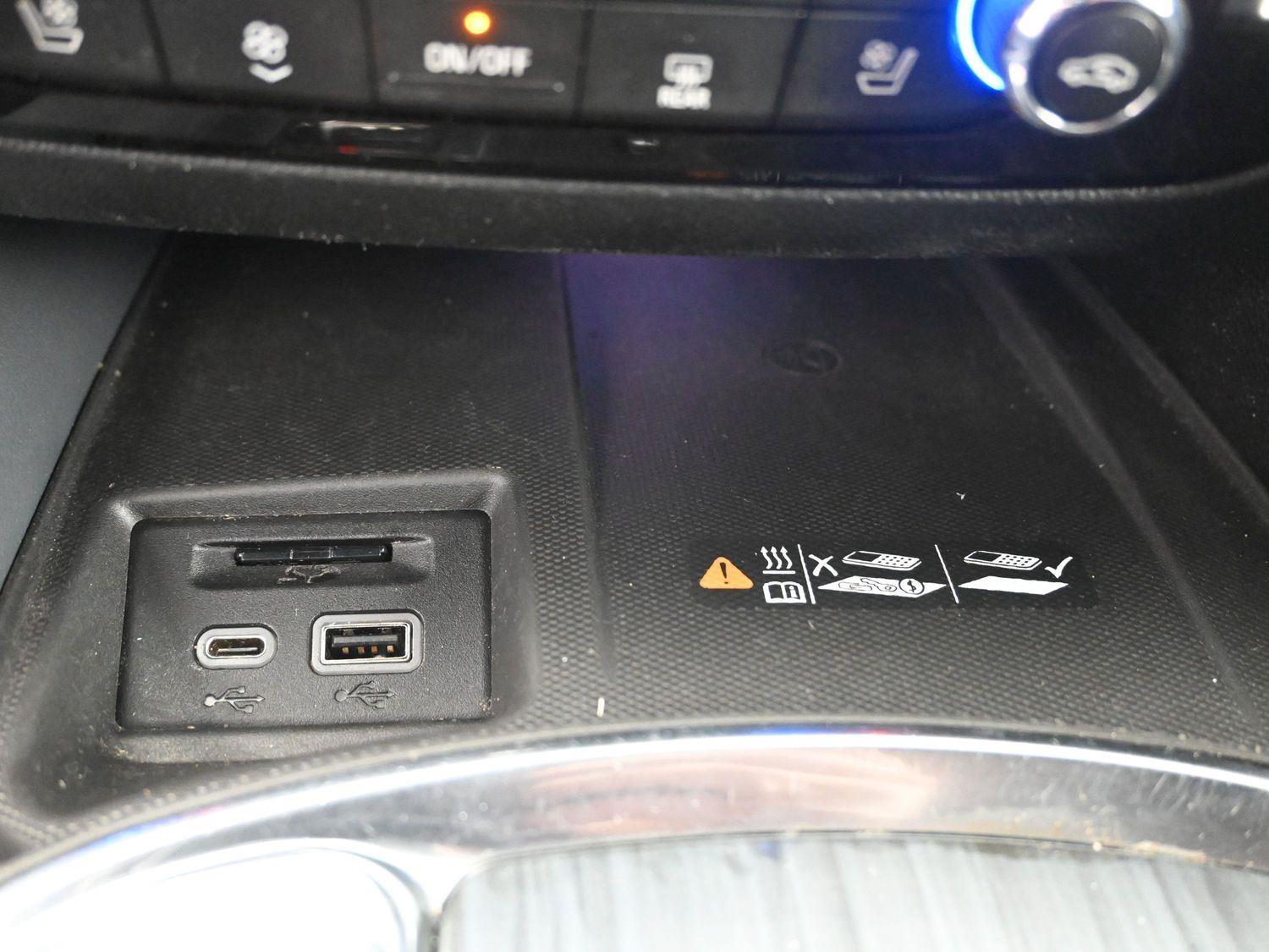 Used 2022 Ebony Twilight Metallic Buick Premium image 34