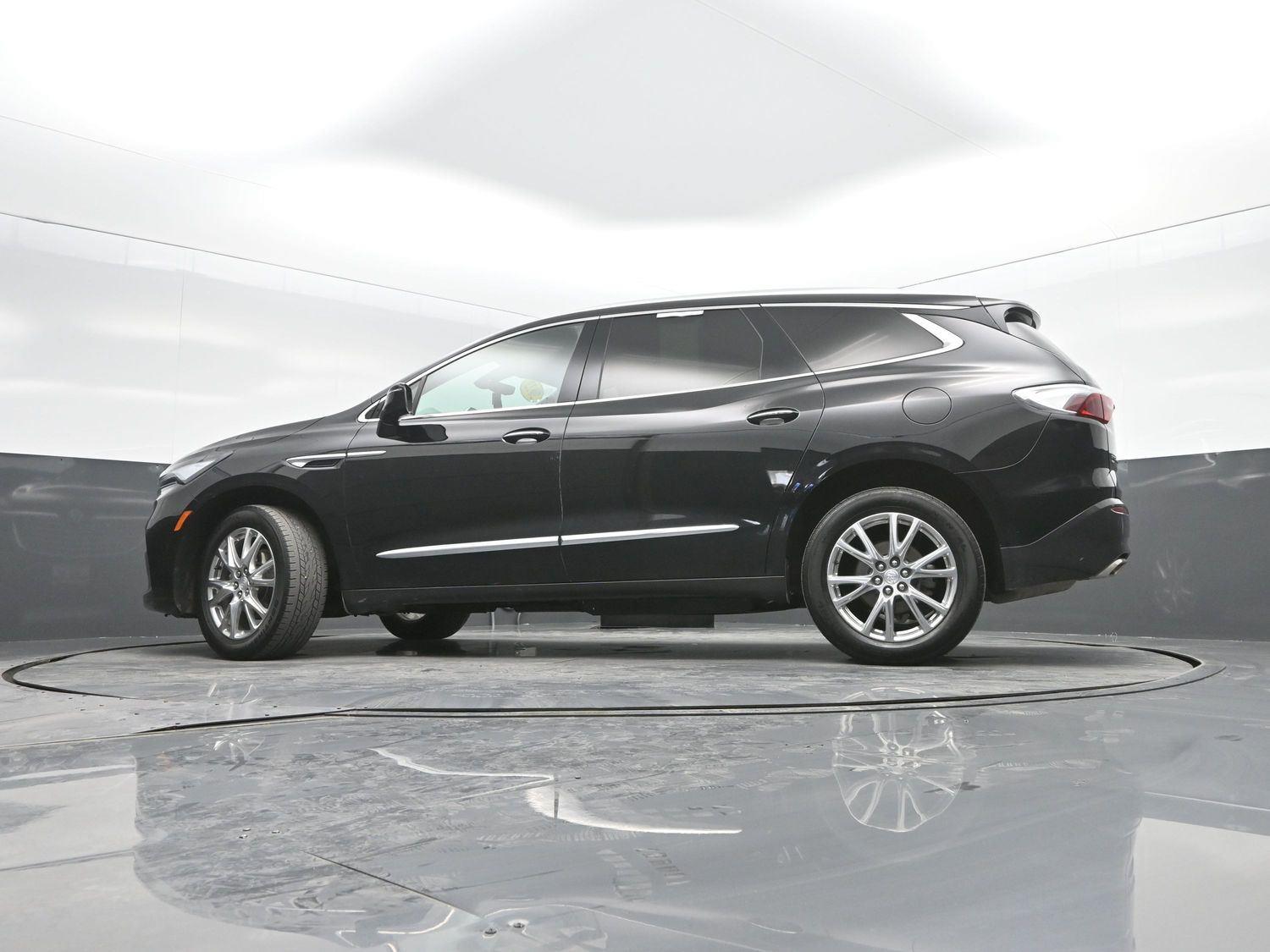 Used 2022 Ebony Twilight Metallic Buick Premium image 37