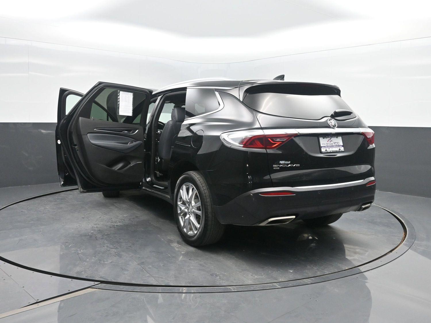 Used 2022 Ebony Twilight Metallic Buick Premium image 50