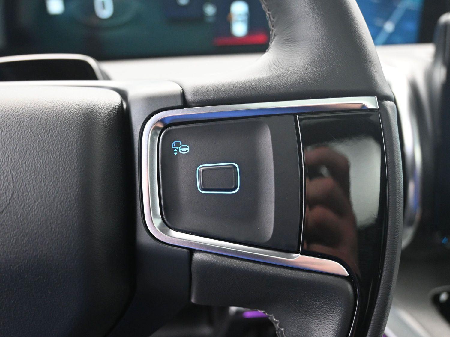 Used 2025 Star White Metallic Tri-Coat Ford Platinum image 28