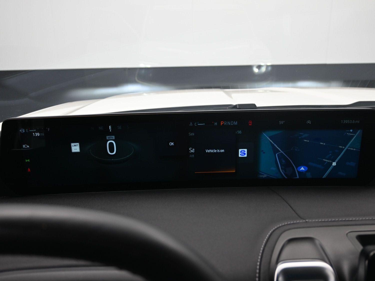 Used 2025 Star White Metallic Tri-Coat Ford Platinum image 29