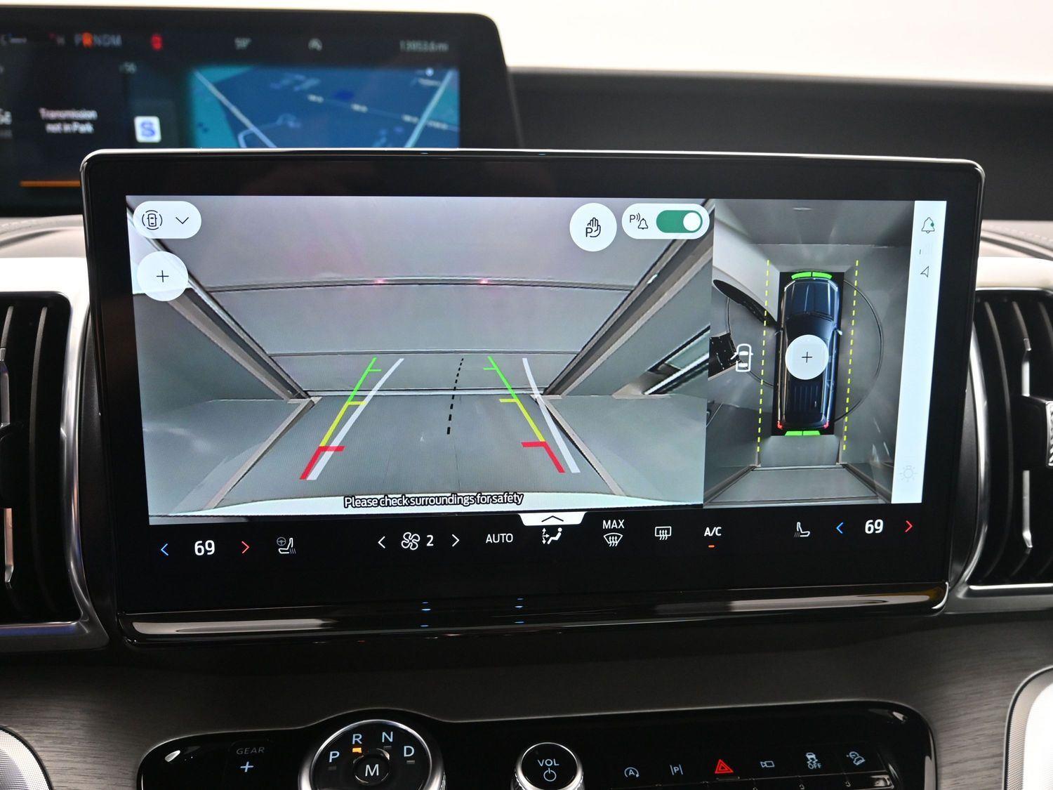 Used 2025 Star White Metallic Tri-Coat Ford Platinum image 32