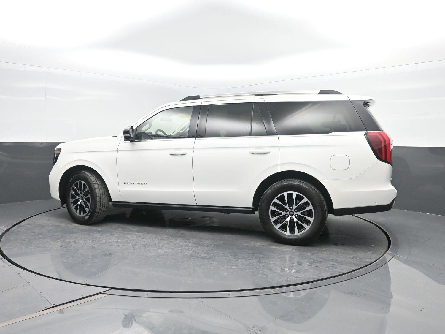 Used 2025 Star White Metallic Tri-Coat Ford Platinum image 47