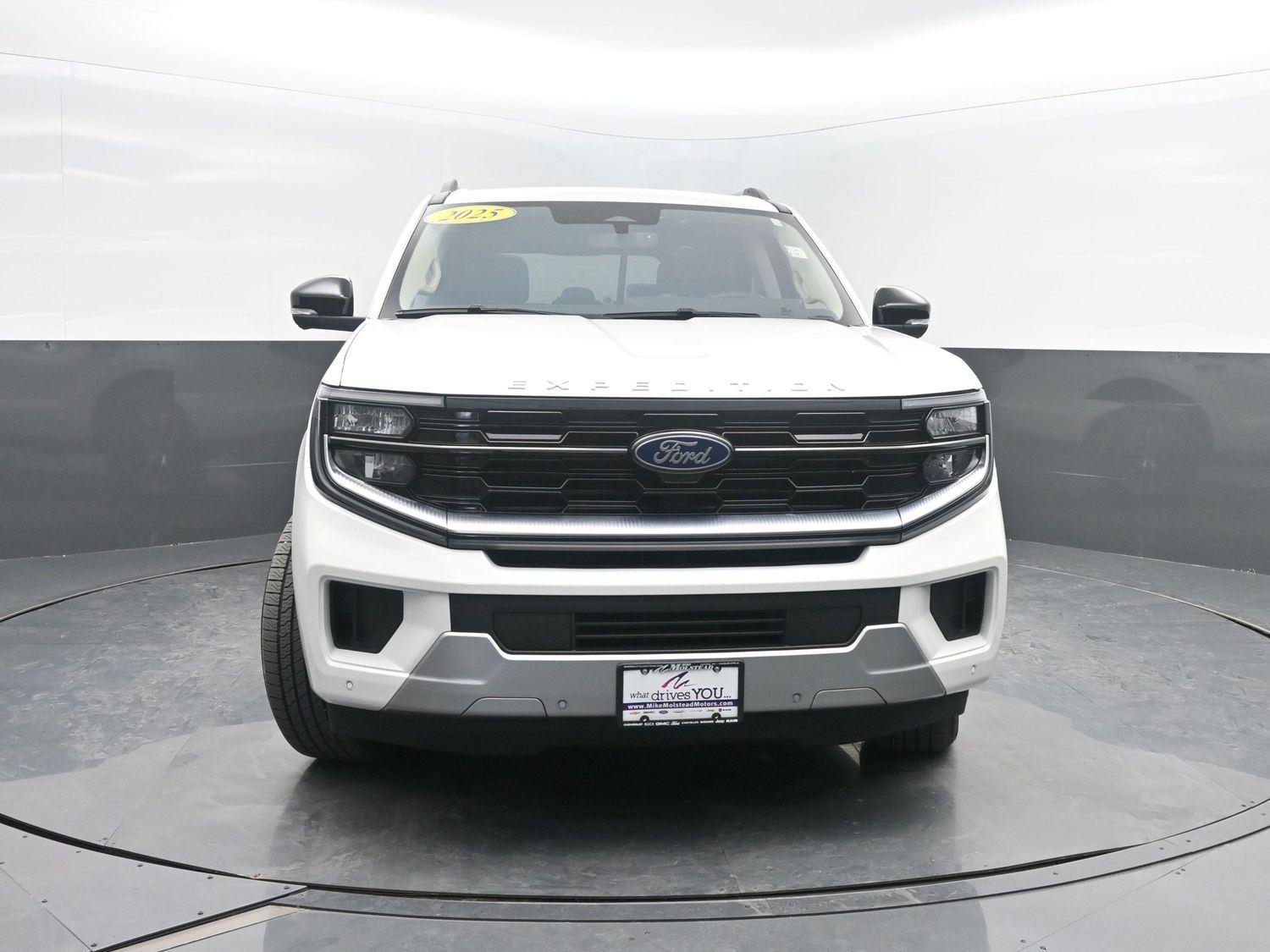 Used 2025 Star White Metallic Tri-Coat Ford Platinum image 49