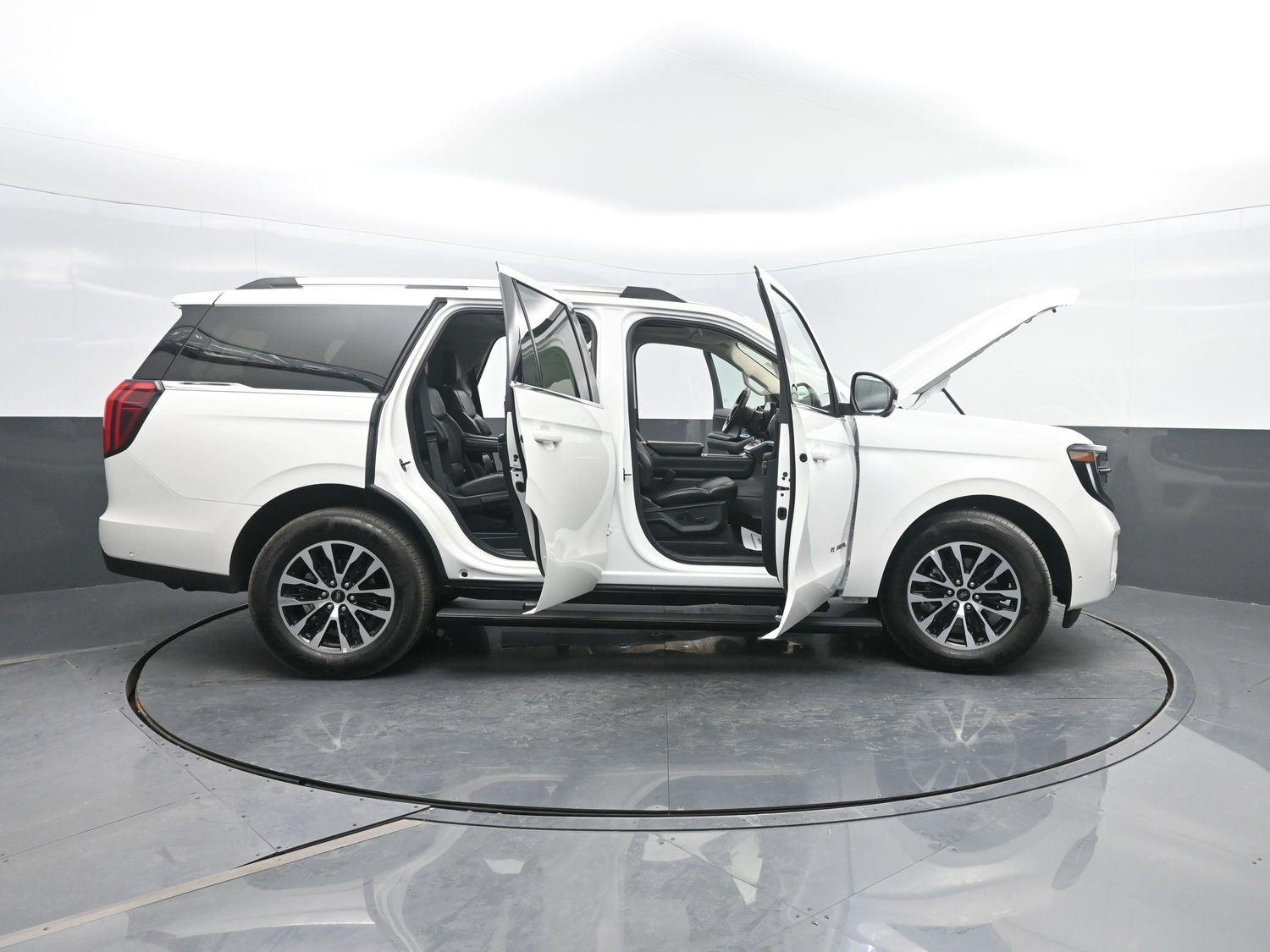 Used 2025 Star White Metallic Tri-Coat Ford Platinum image 54