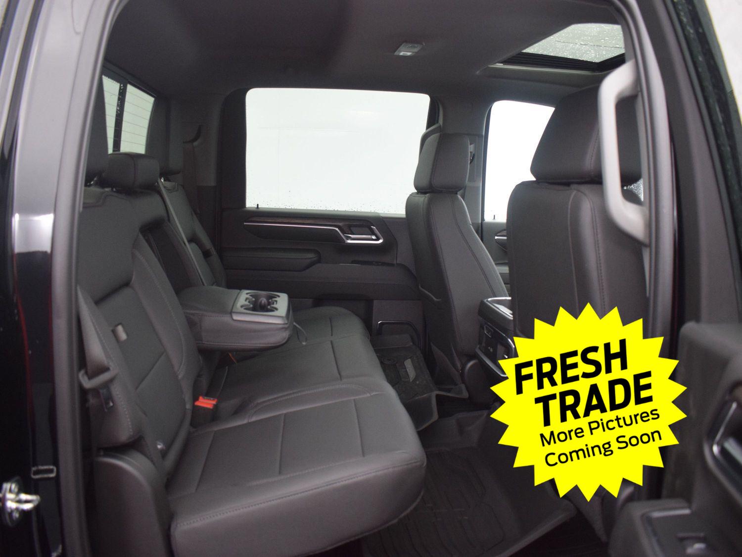 Used 2024 Onyx Black GMC SLT image 13