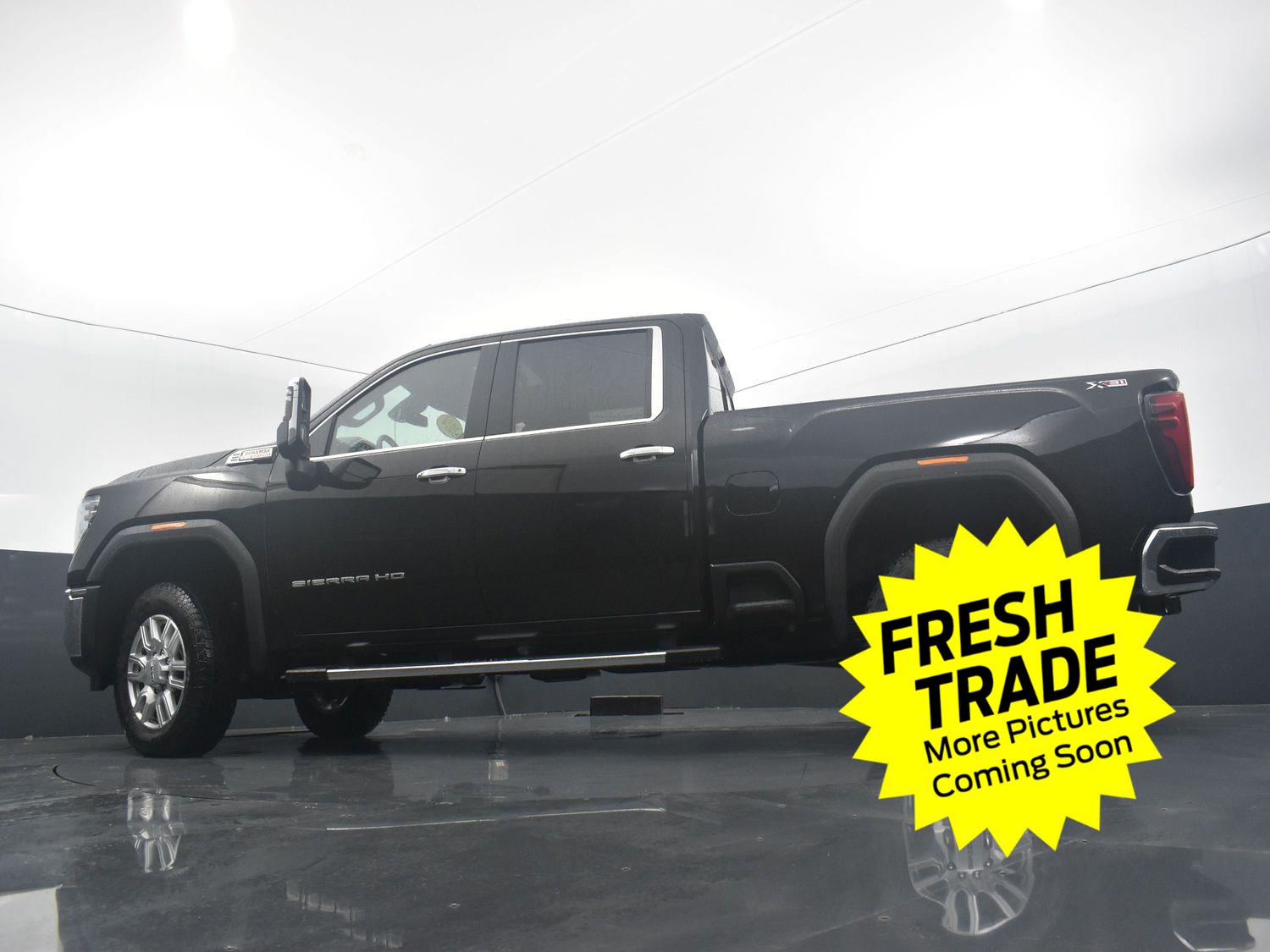 Used 2024 Onyx Black GMC SLT image 38