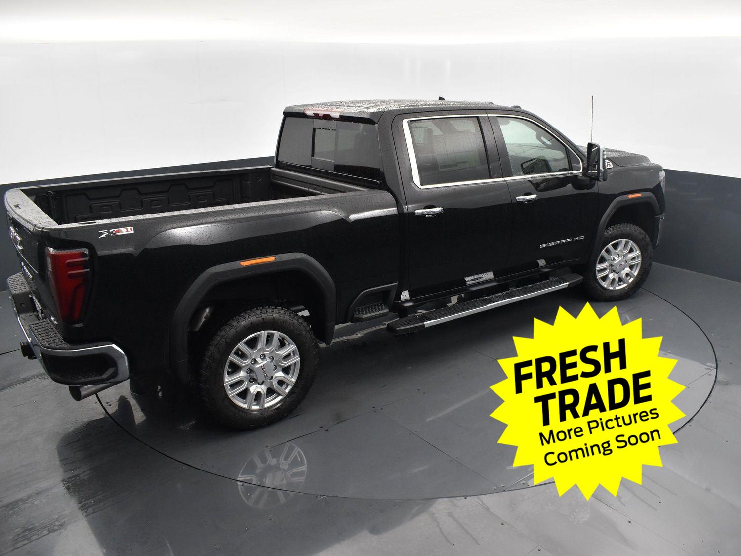 Used 2024 Onyx Black GMC SLT image 43
