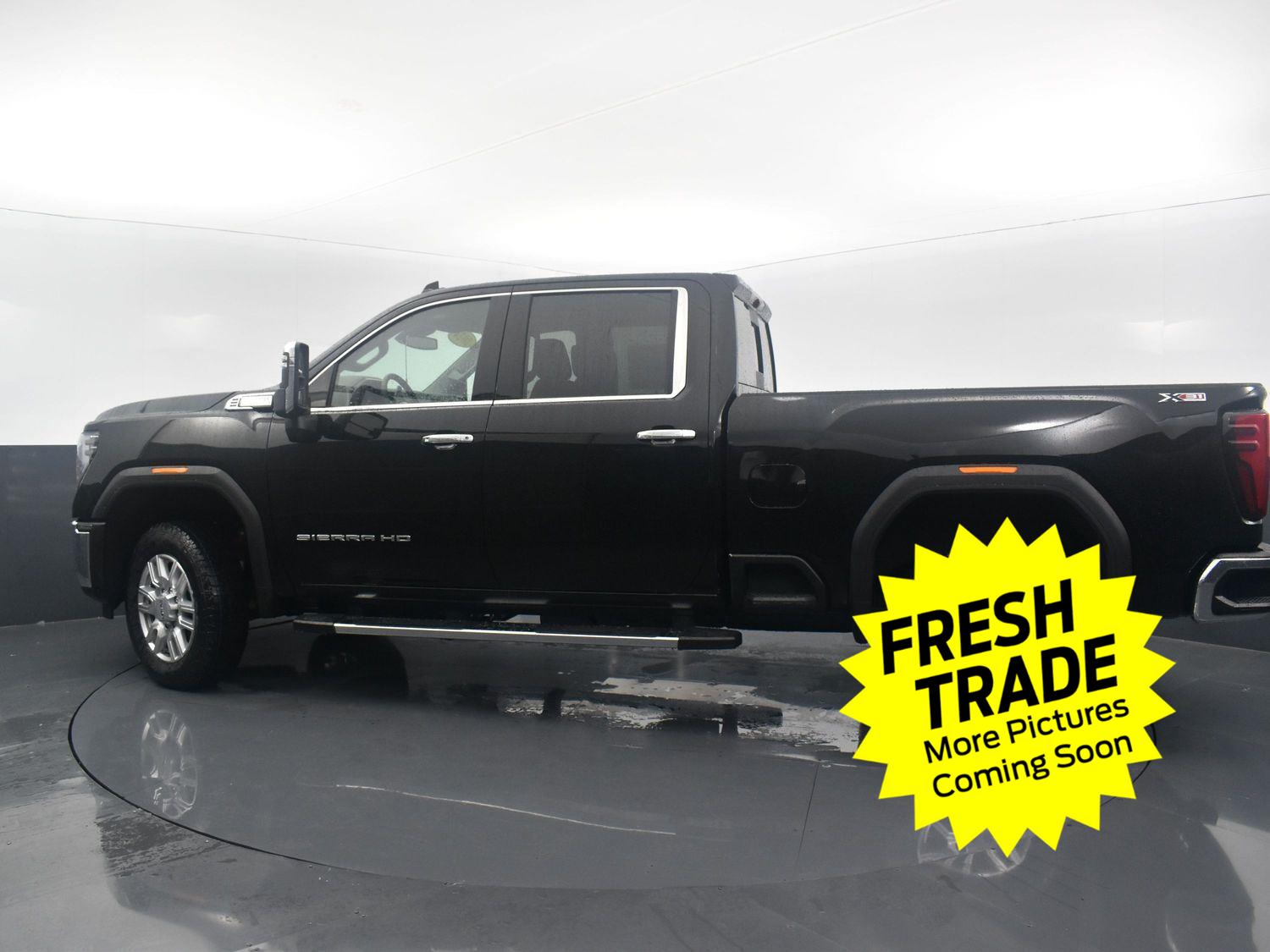 Used 2024 Onyx Black GMC SLT image 45