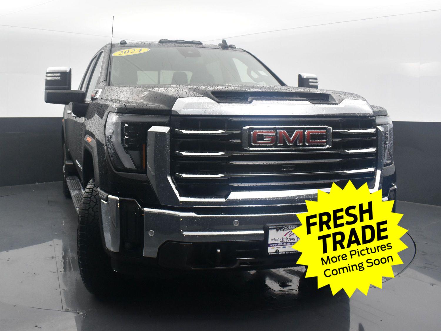 Used 2024 Onyx Black GMC SLT image 47