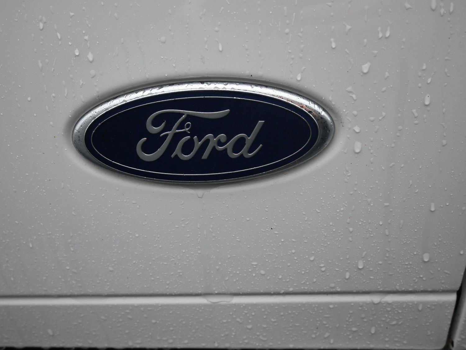 Used 2006  FORD  image 15