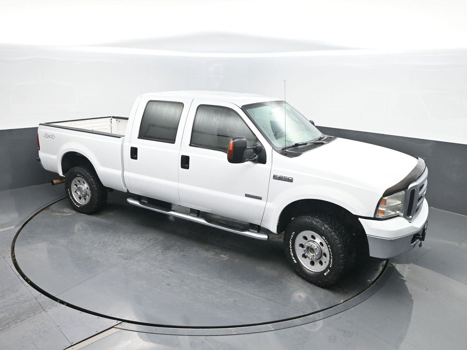 Used 2006  FORD  image 35