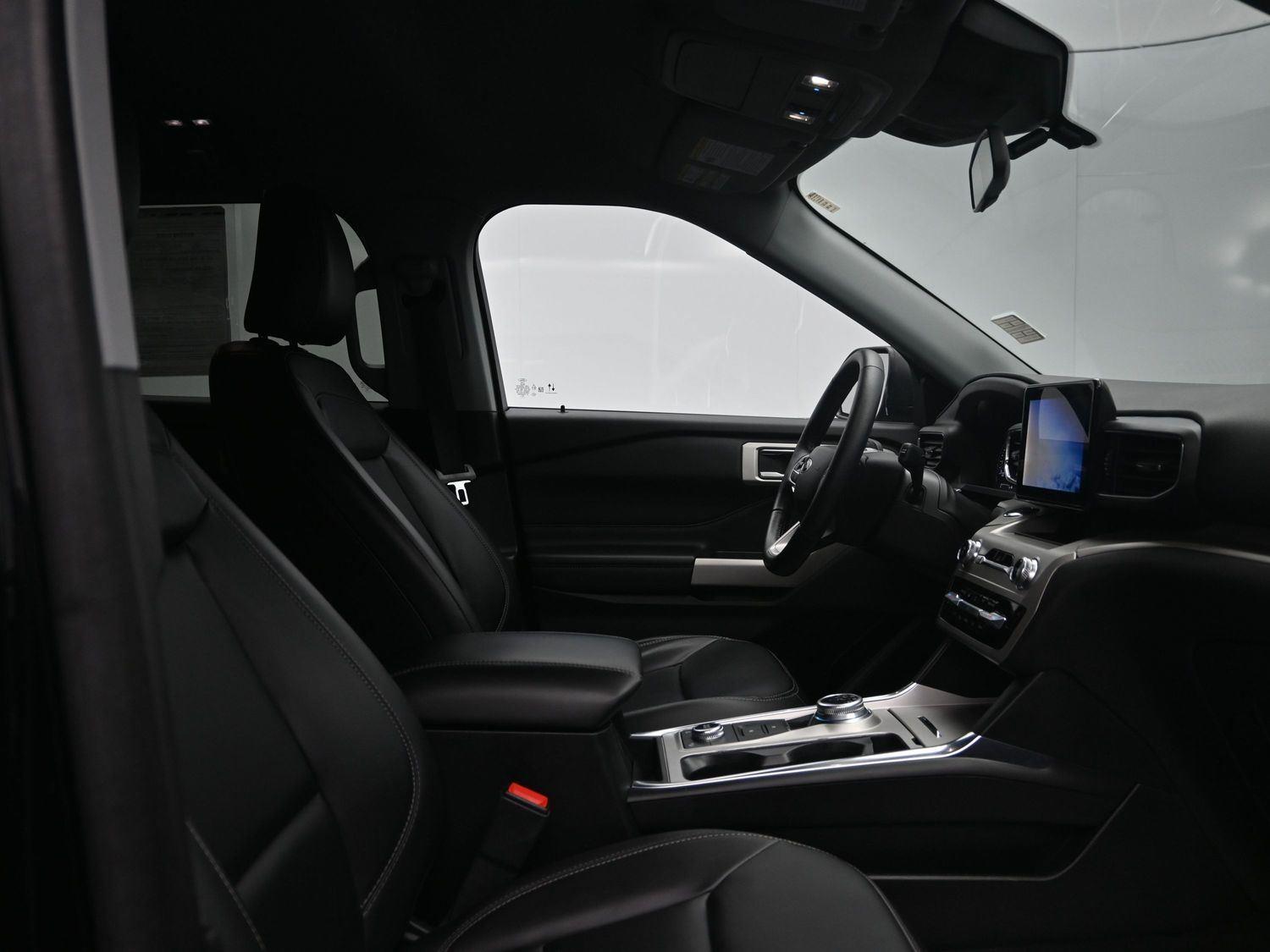 Used 2022 Agate Black Ford XLT image 9