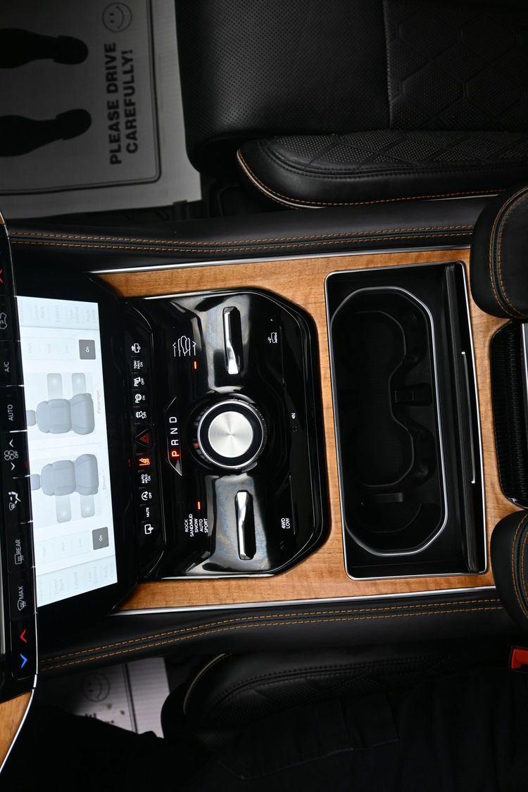 Used 2024 Silver Zynith Jeep Series III image 32