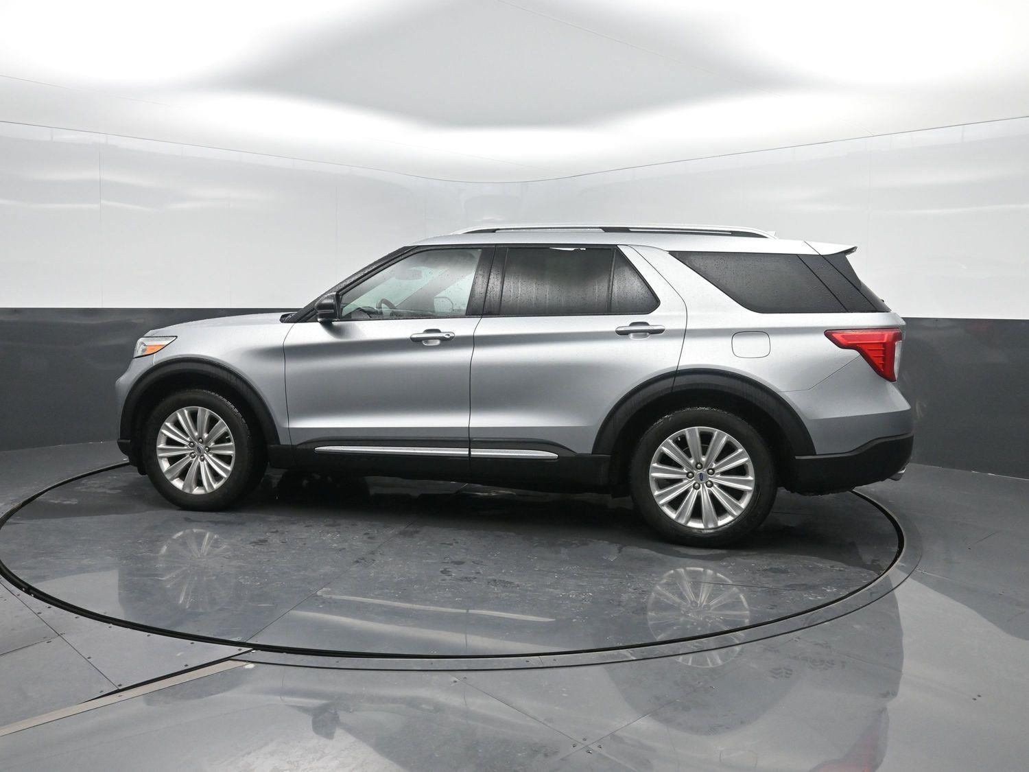Used 2020 Iconic Silver Ford Limited image 47
